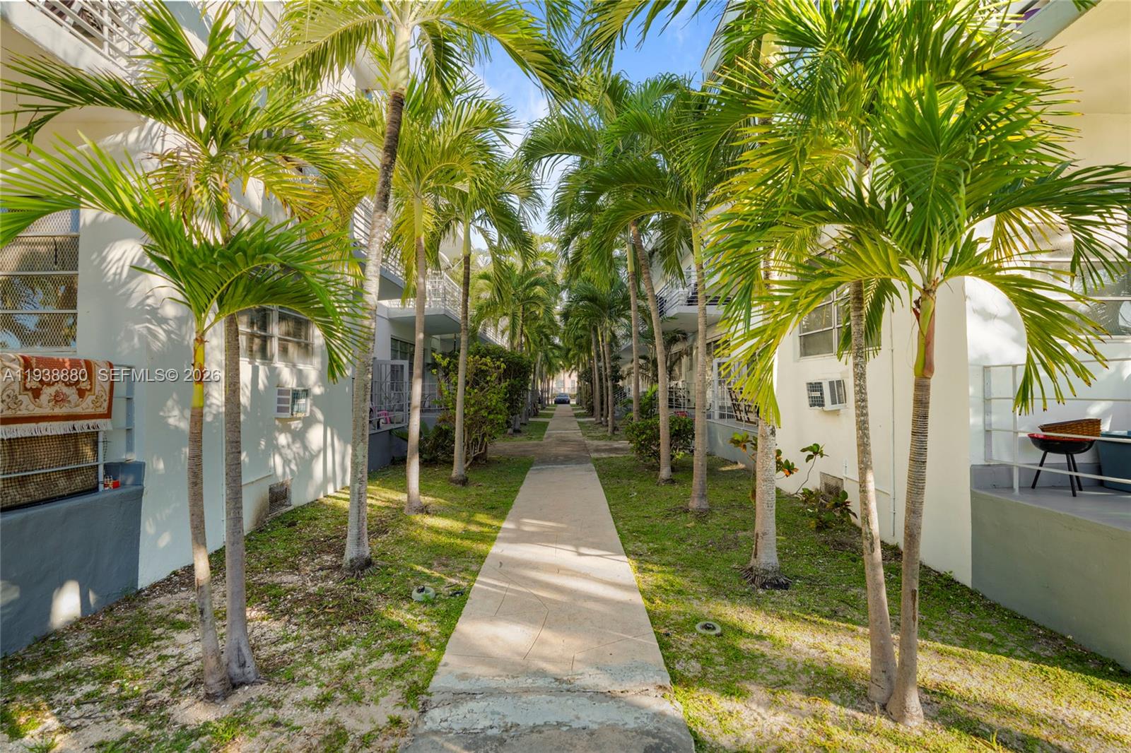 4172 Chase Ave #3 Miami Beach, FL 33140