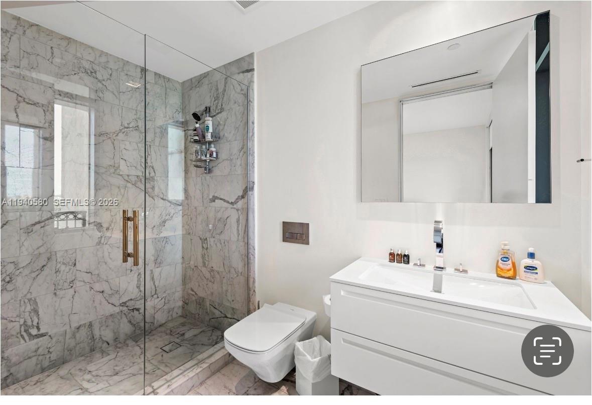 7055 Fisher Is Dr #7055 Miami Beach, FL 33109