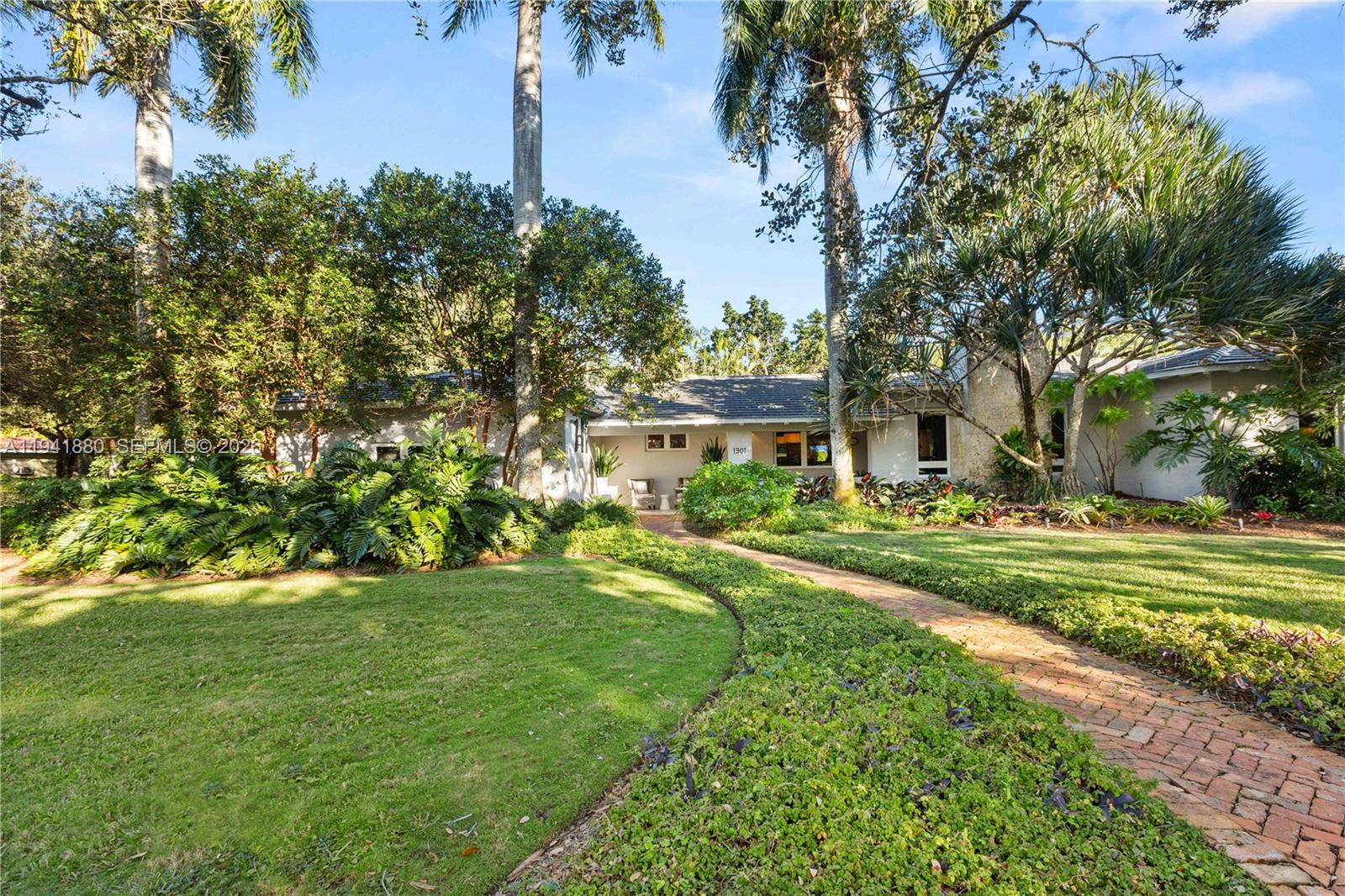 1901 Country Clb Prado Coral Gables, FL 33134