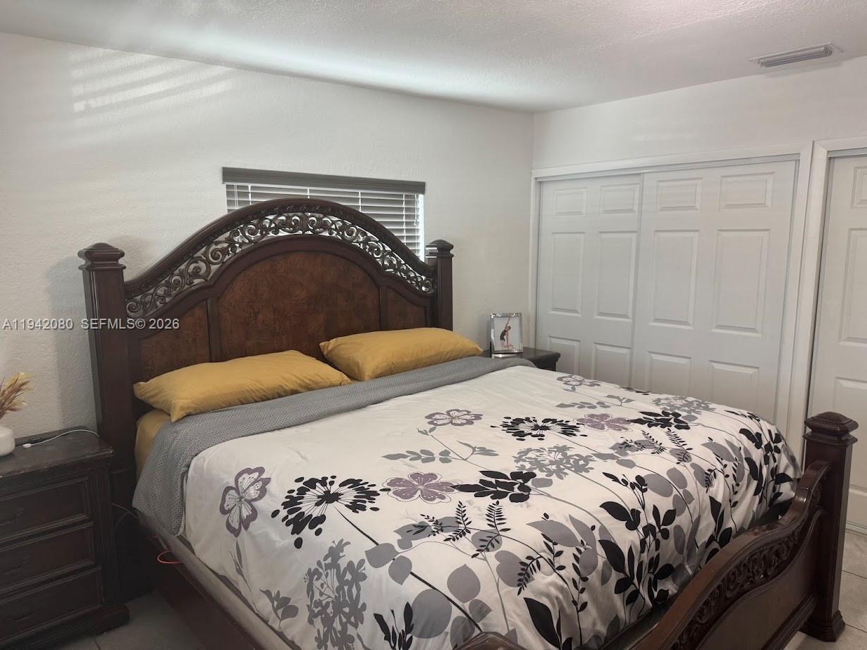 412 W 15th St Hialeah, FL 33010