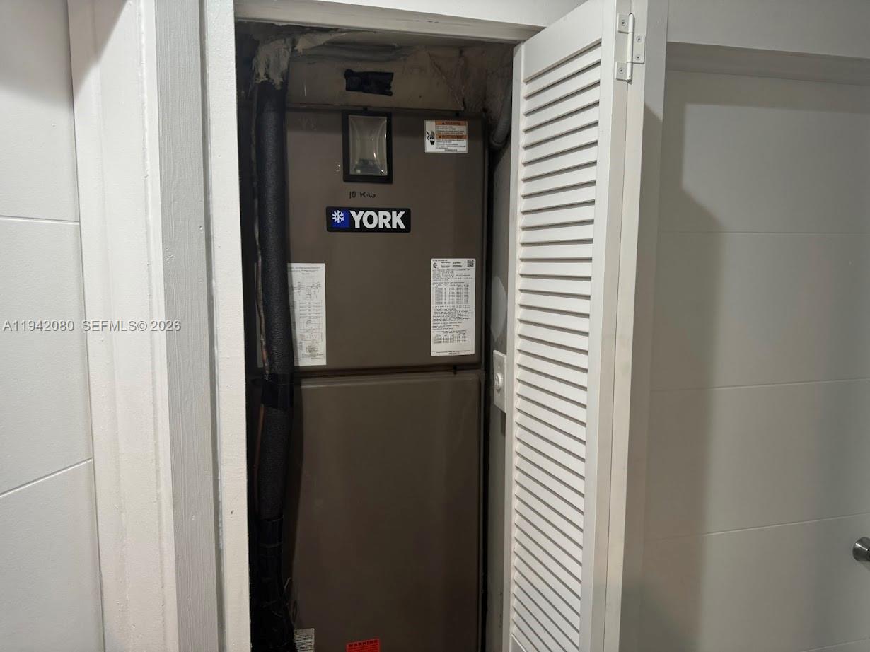 412 W 15th St Hialeah, FL 33010