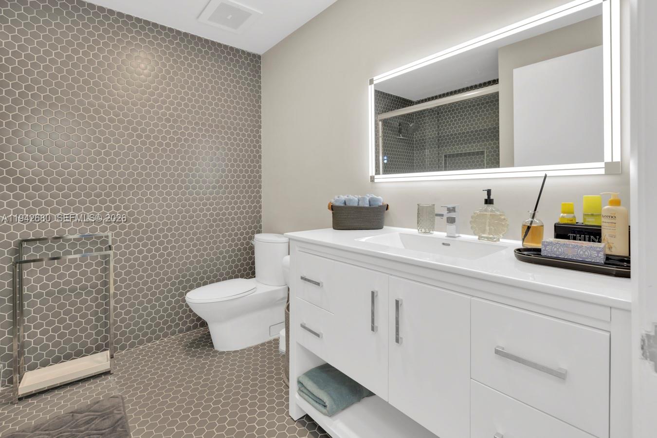 image Uptown Marina Lofts23