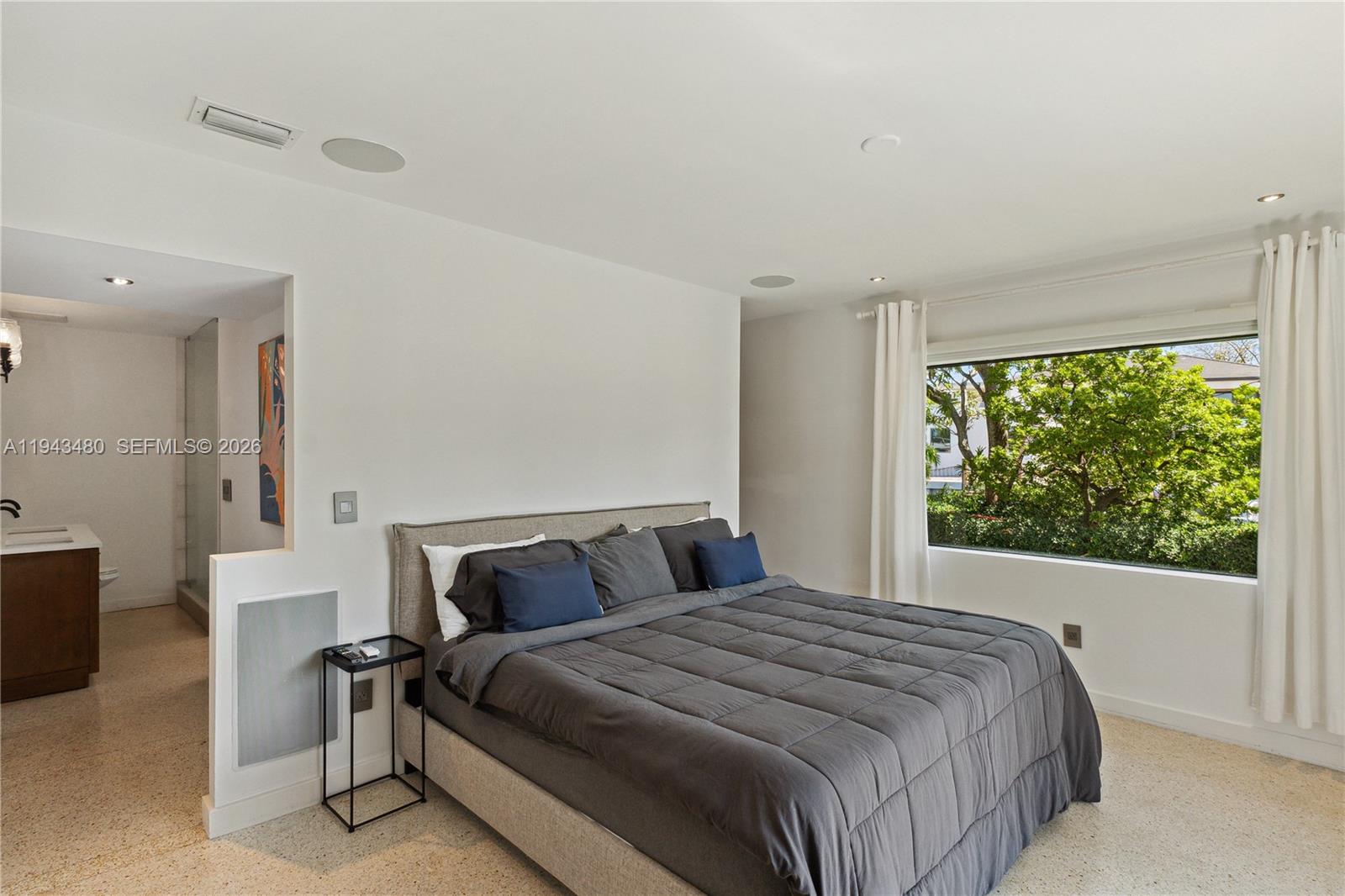 12901 Oleander Rd North Miami, FL 33181