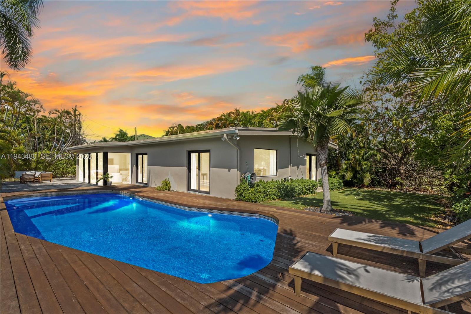 12901 Oleander Rd North Miami, FL 33181