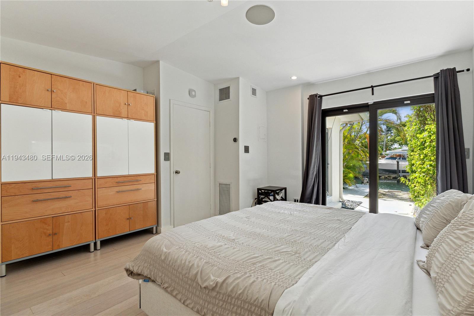 12901 Oleander Rd North Miami, FL 33181