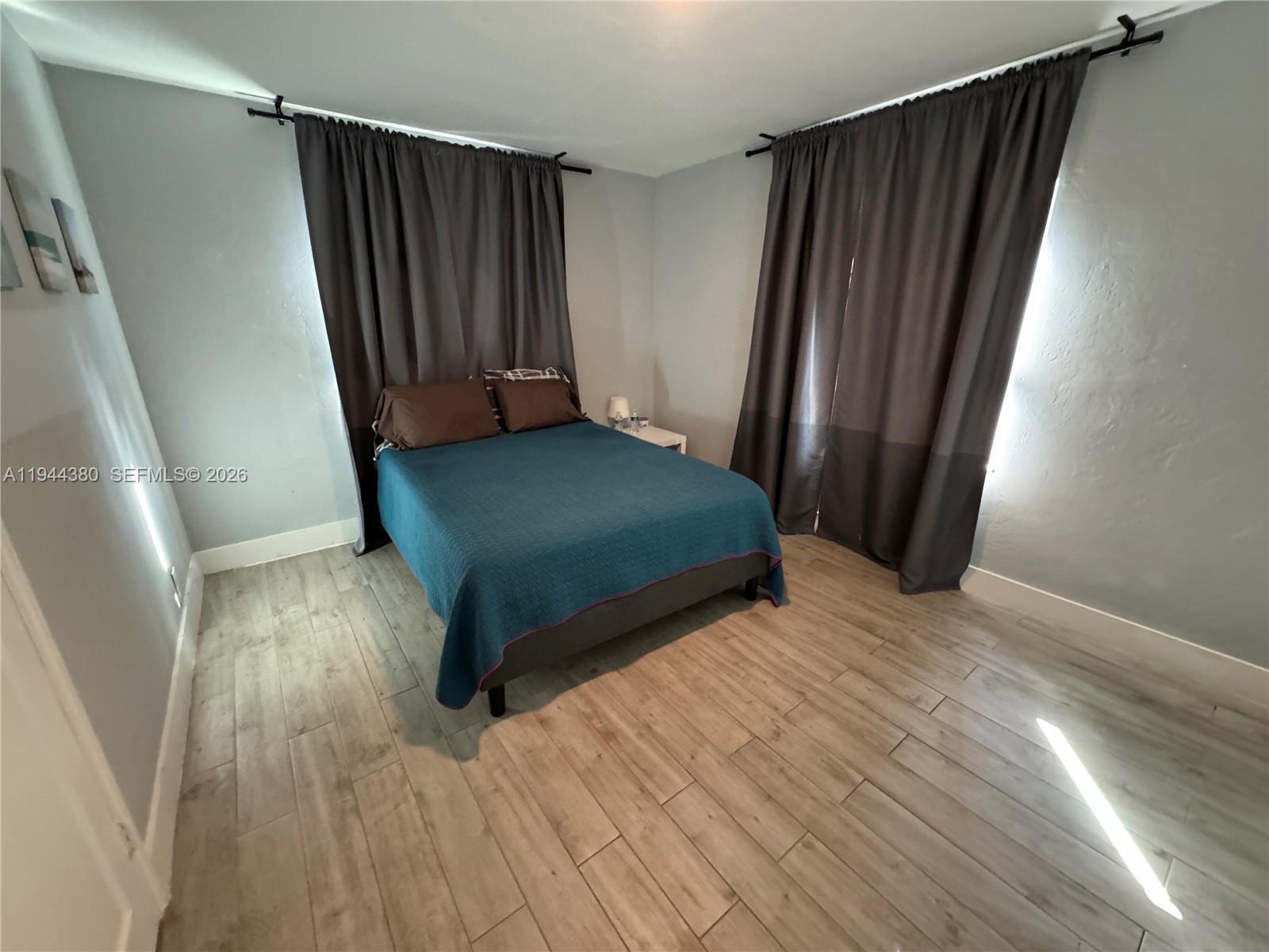 825 N 26th Ave Hollywood, FL 33020