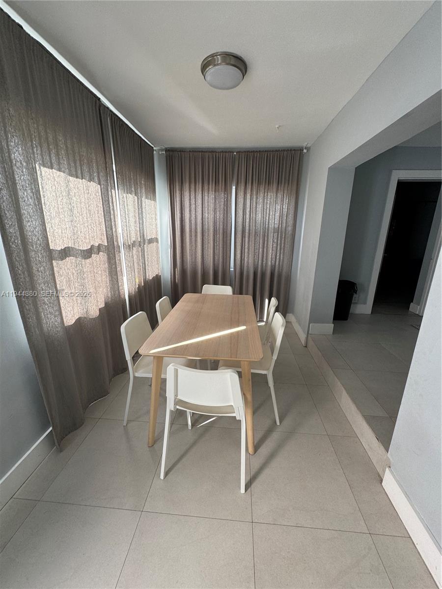 825 N 26th Ave Hollywood, FL 33020