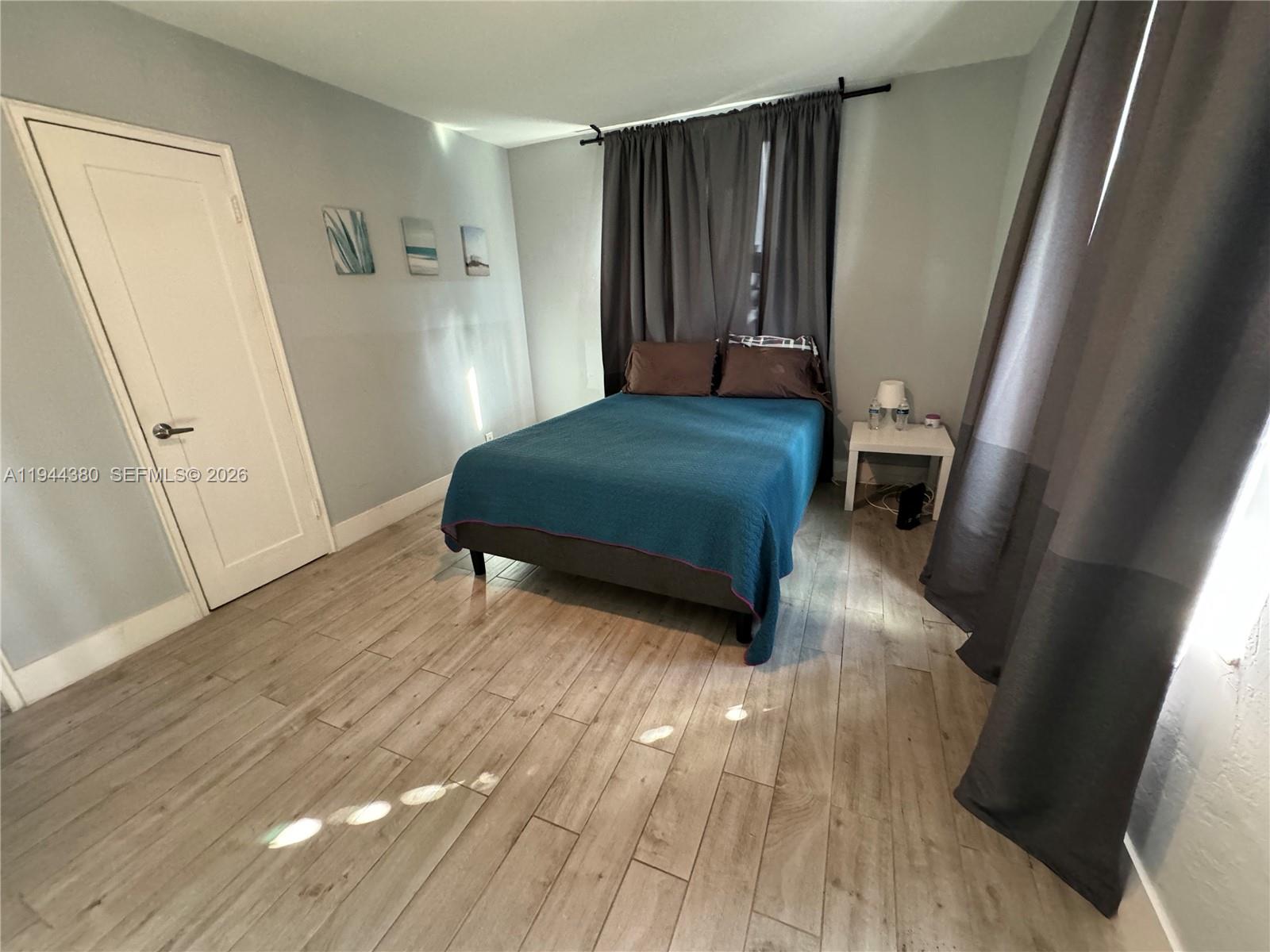 825 N 26th Ave Hollywood, FL 33020