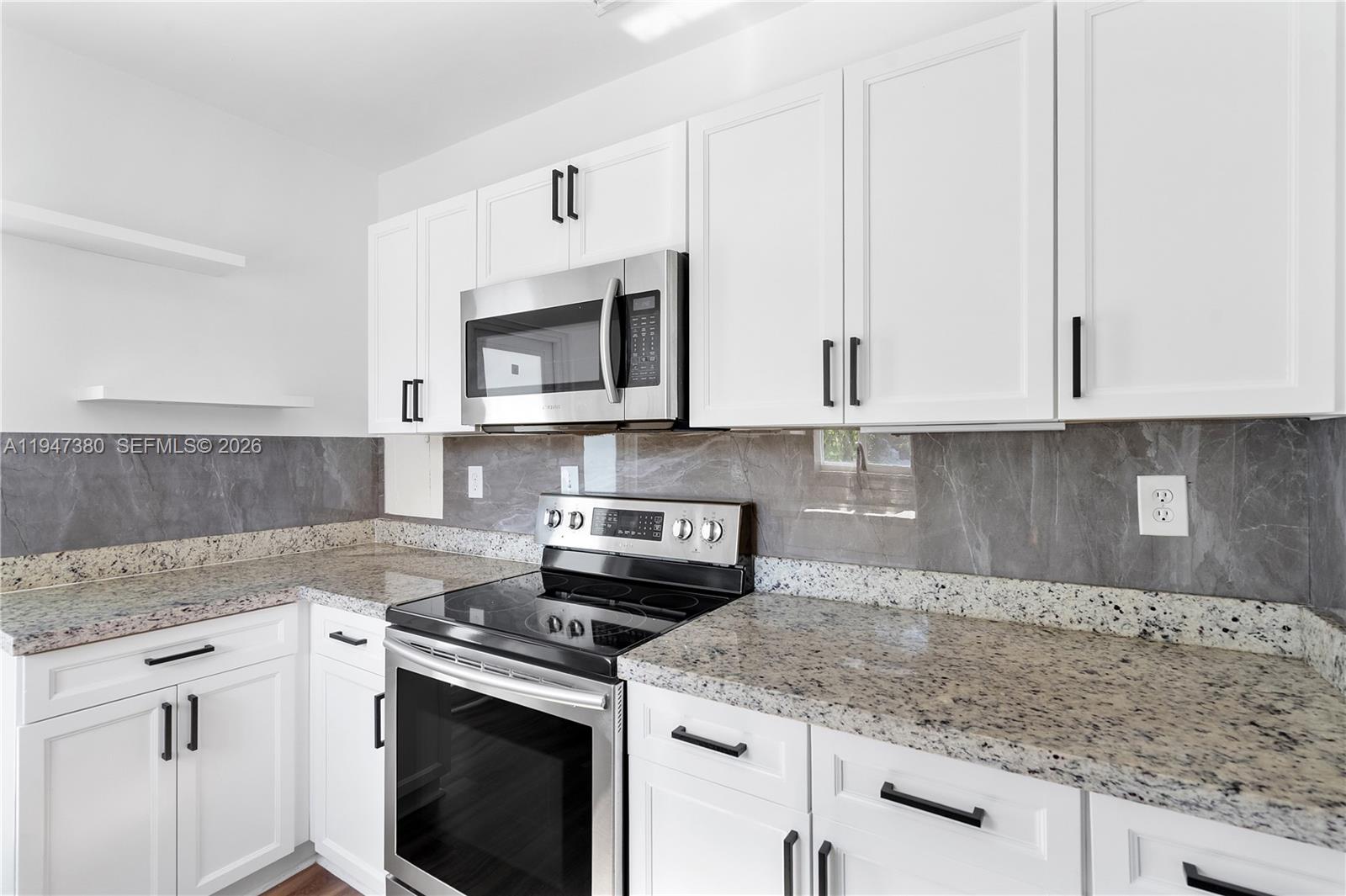 2350 SW 26th St Miami, FL 33133