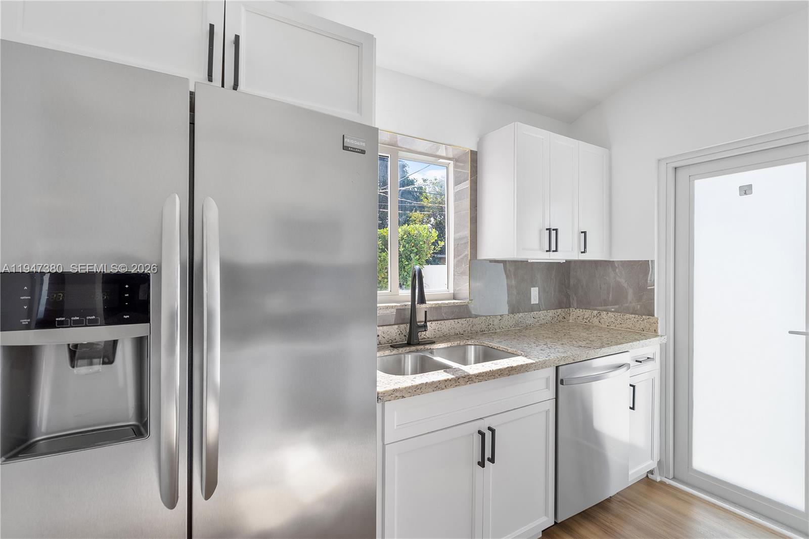 2350 SW 26th St Miami, FL 33133