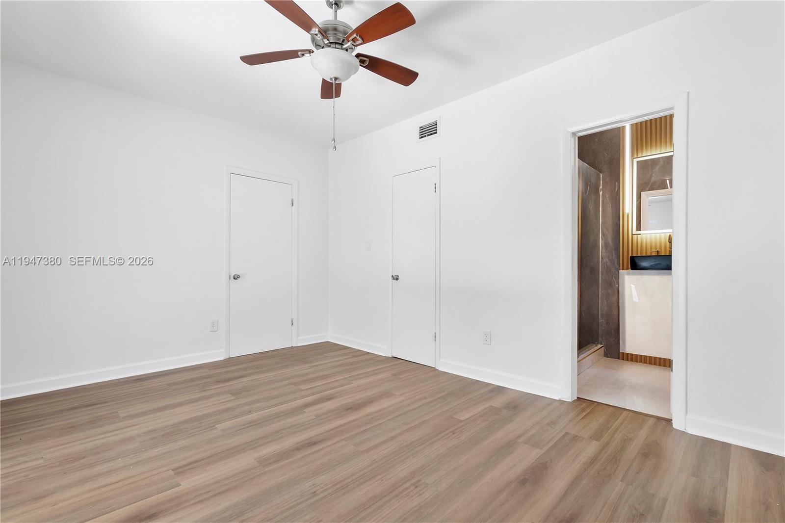 2350 SW 26th St Miami, FL 33133