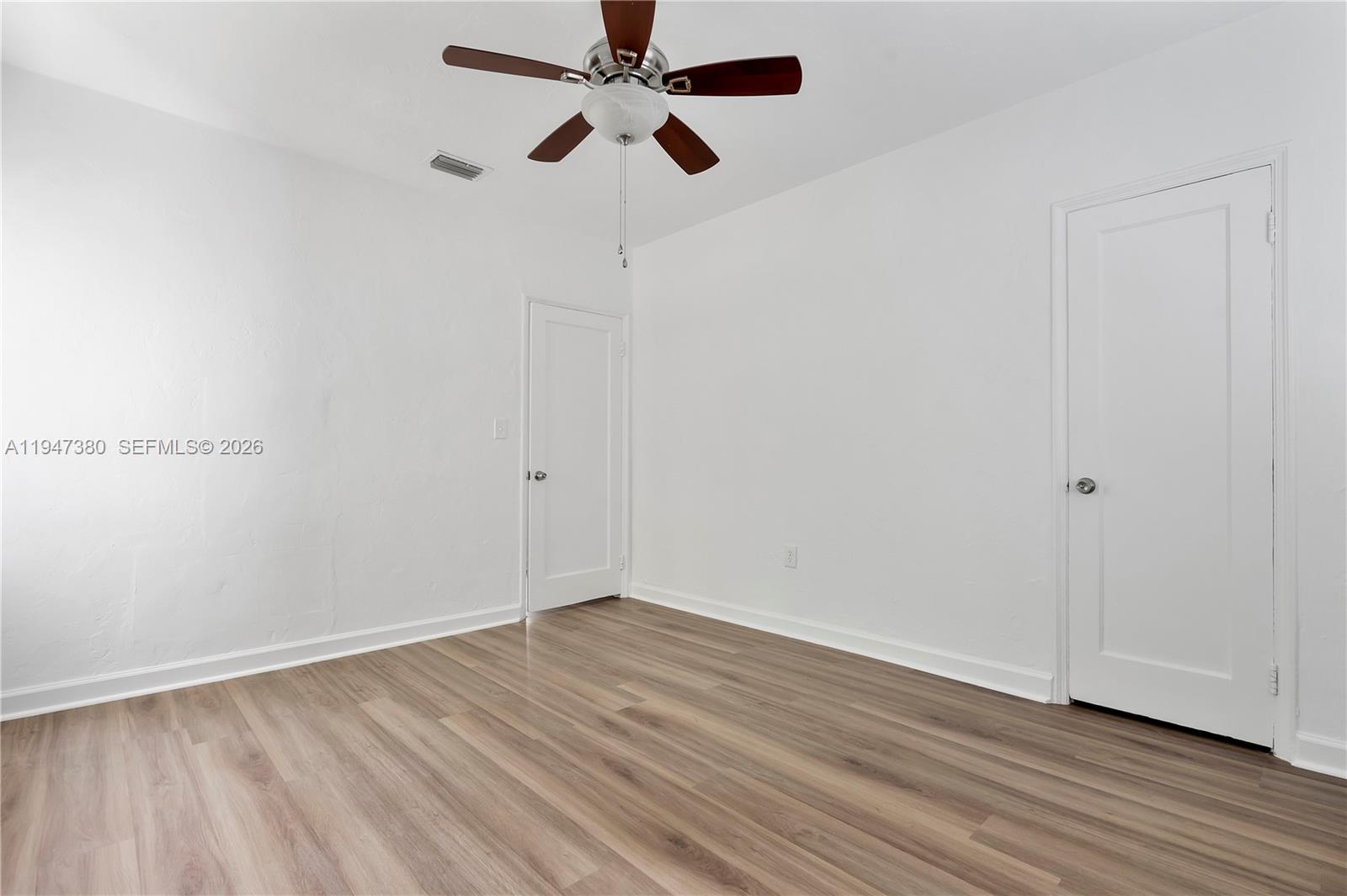 2350 SW 26th St Miami, FL 33133