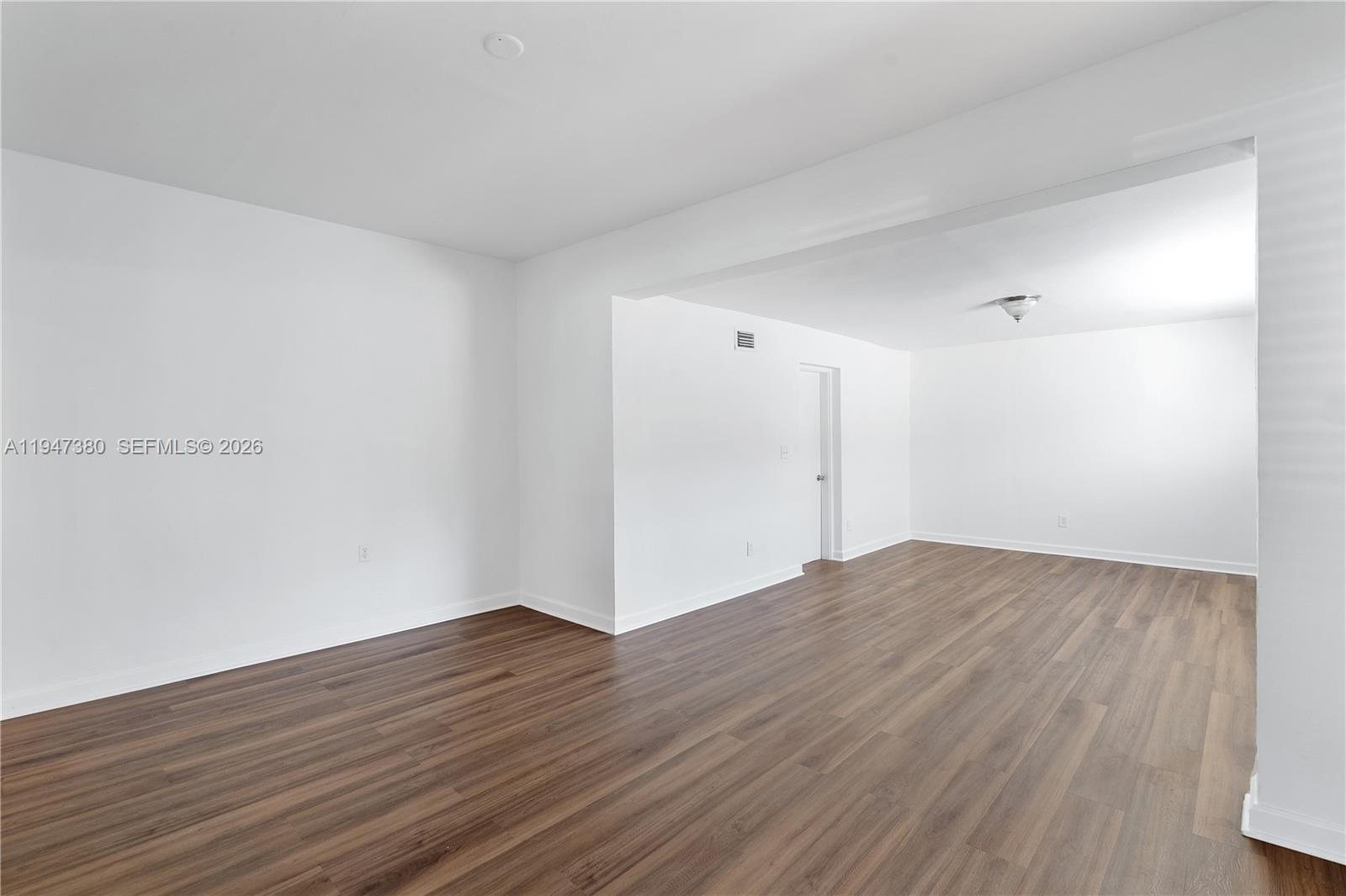 2350 SW 26th St Miami, FL 33133