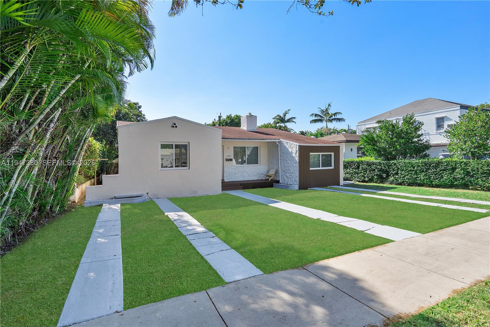 2350 SW 26th St Miami, FL 33133