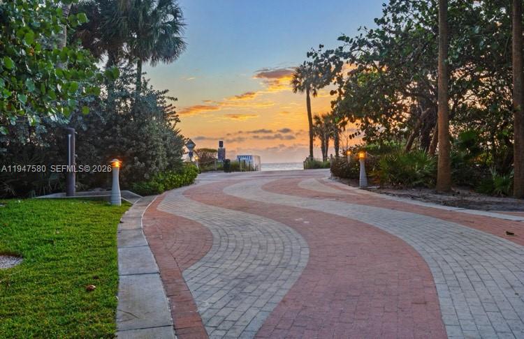 2899 Collins Ave #1638 Miami Beach, FL 33140