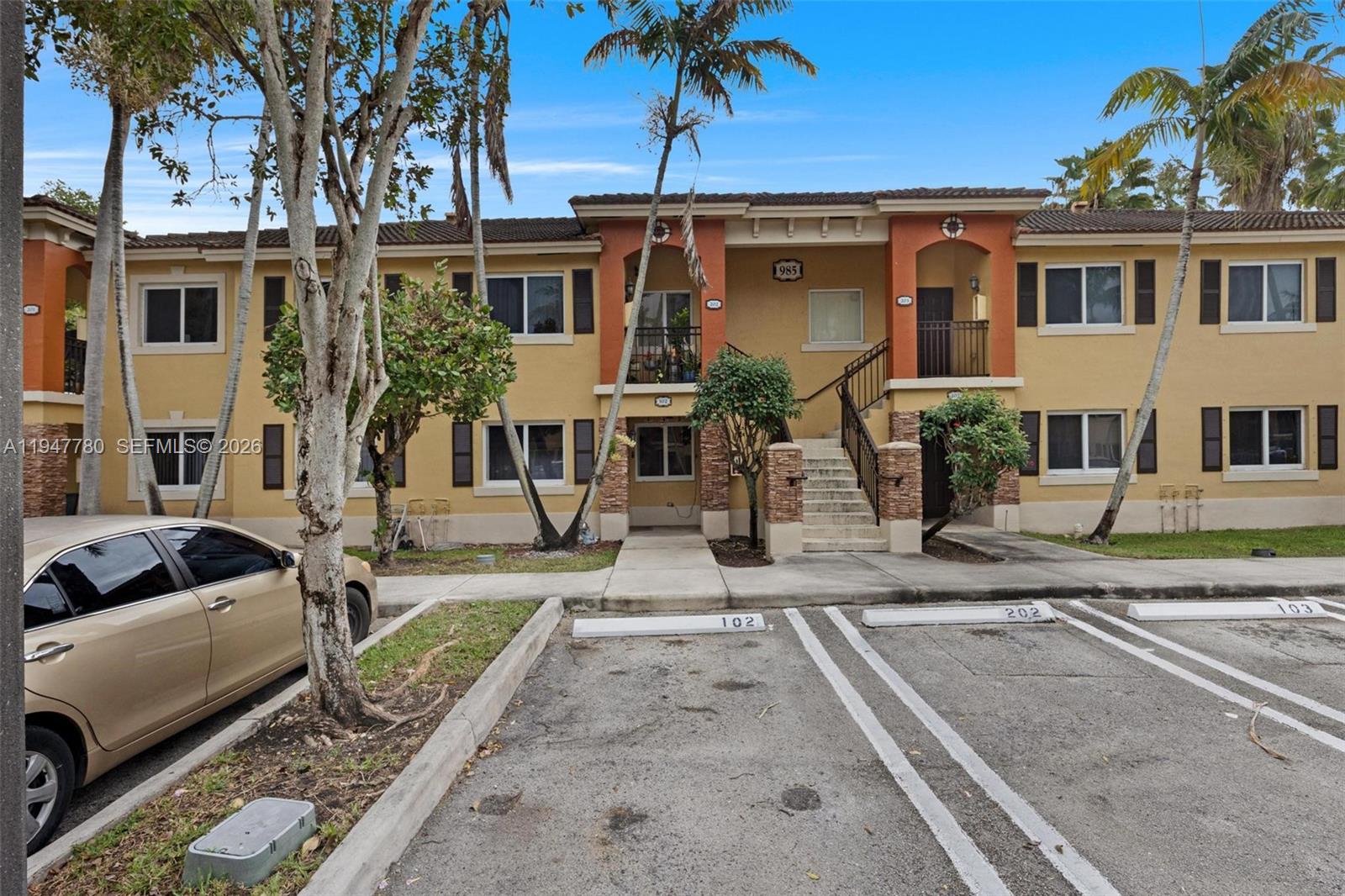 985 NE 33rd Ter #102 Homestead, FL 33033