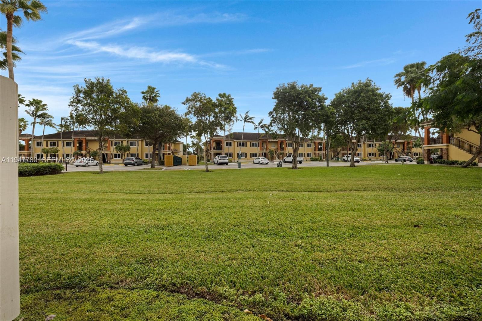 985 NE 33rd Ter #102 Homestead, FL 33033