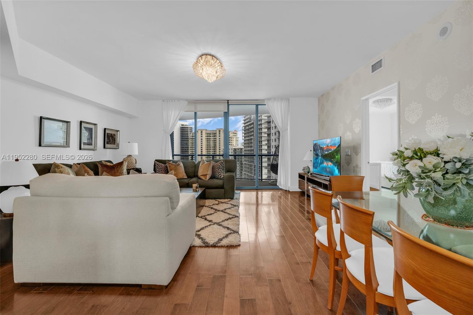 333 Las Olas Way #3006 Fort Lauderdale, FL 33301