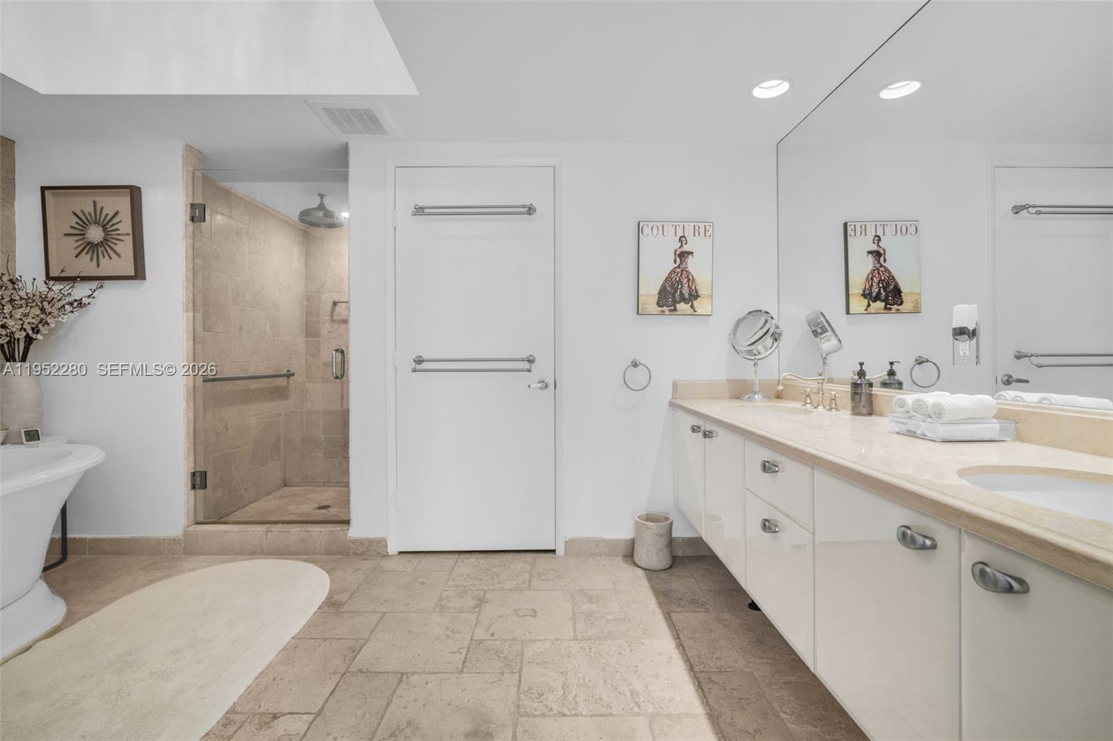 333 Las Olas Way #3006 Fort Lauderdale, FL 33301