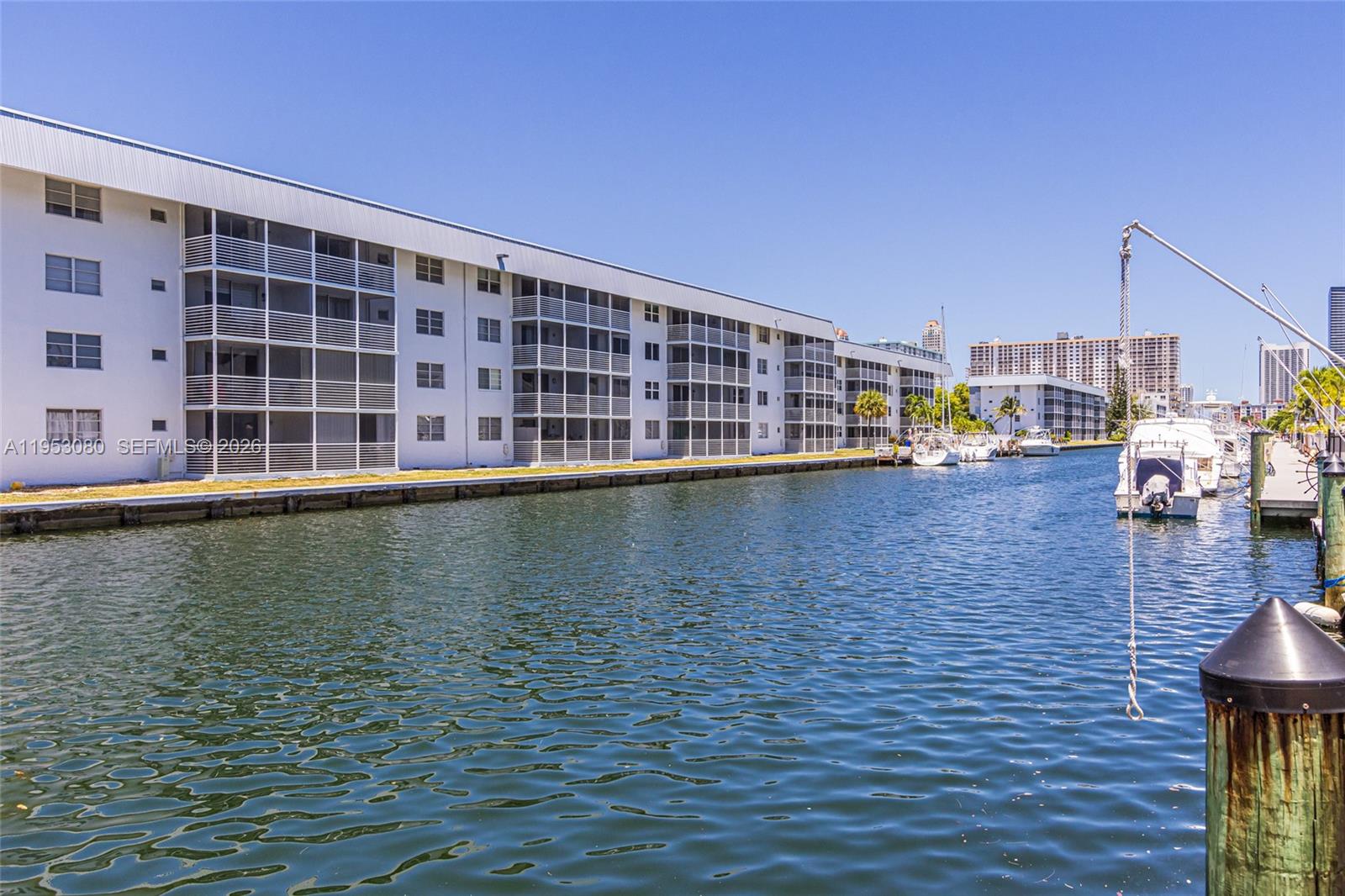 3527 NE 168th St #309 North Miami Beach, FL 33160