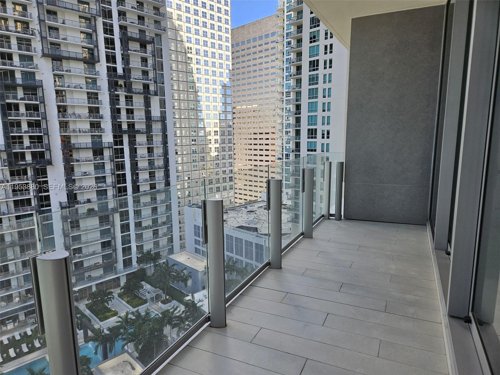 300 Biscayne Blvd Way #2208W Miami, FL 33131