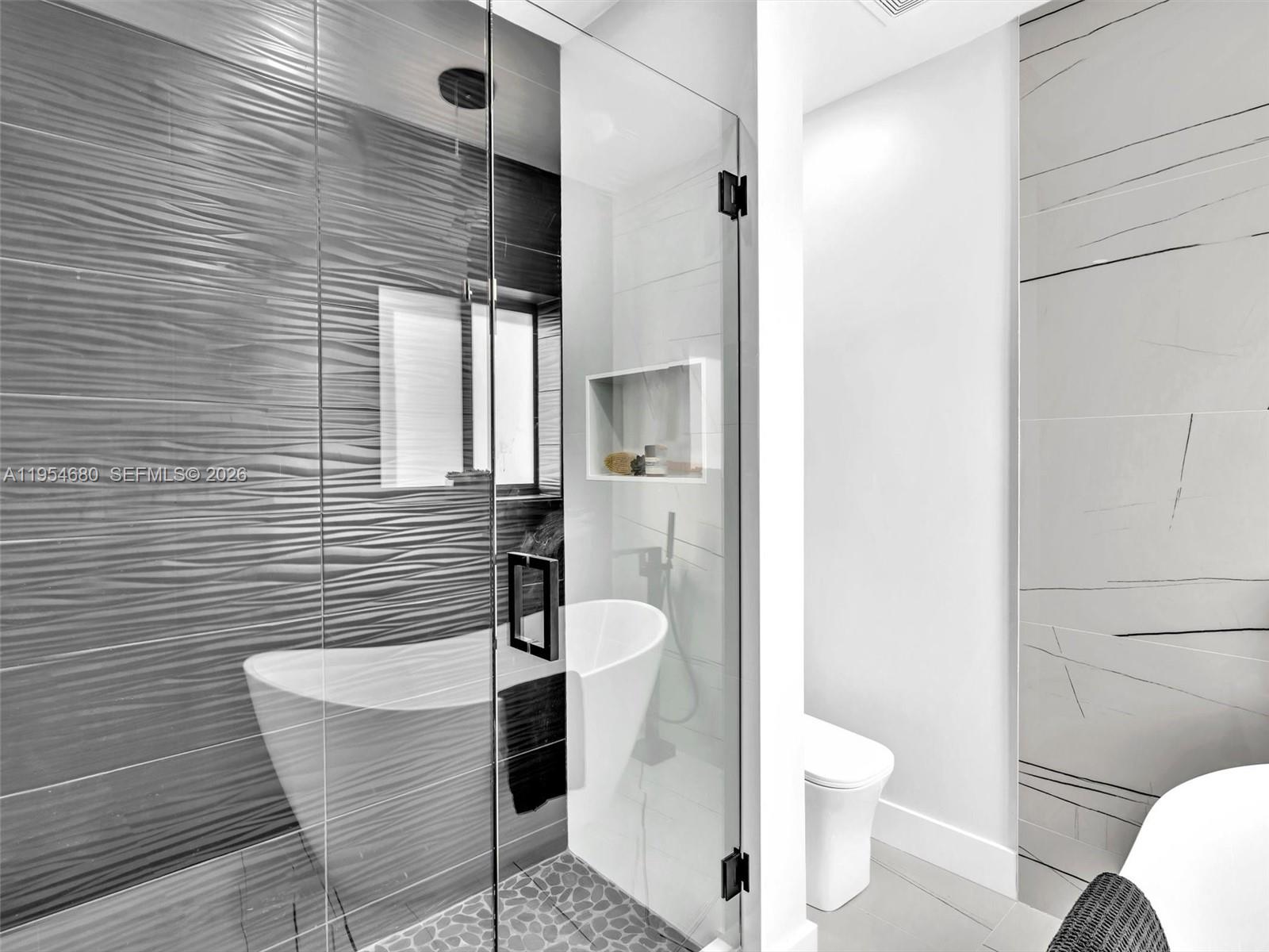 1937 SW 16th Ave Miami, FL 33145