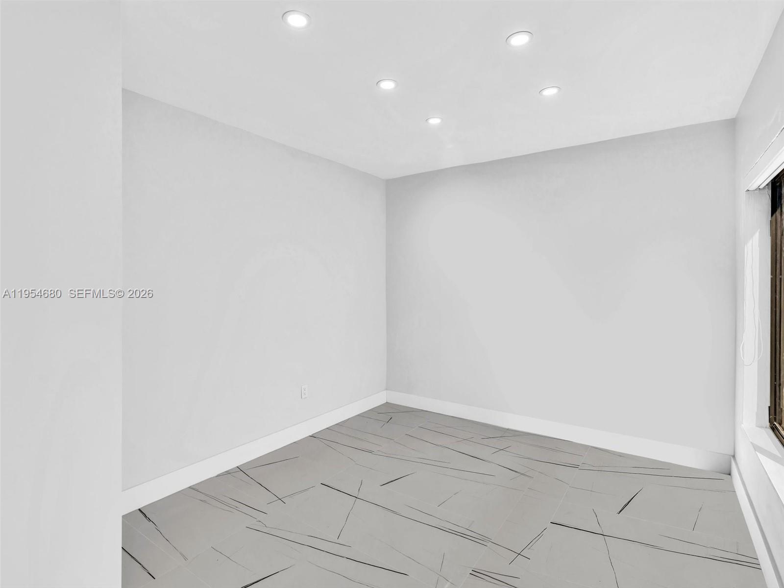 1937 SW 16th Ave Miami, FL 33145