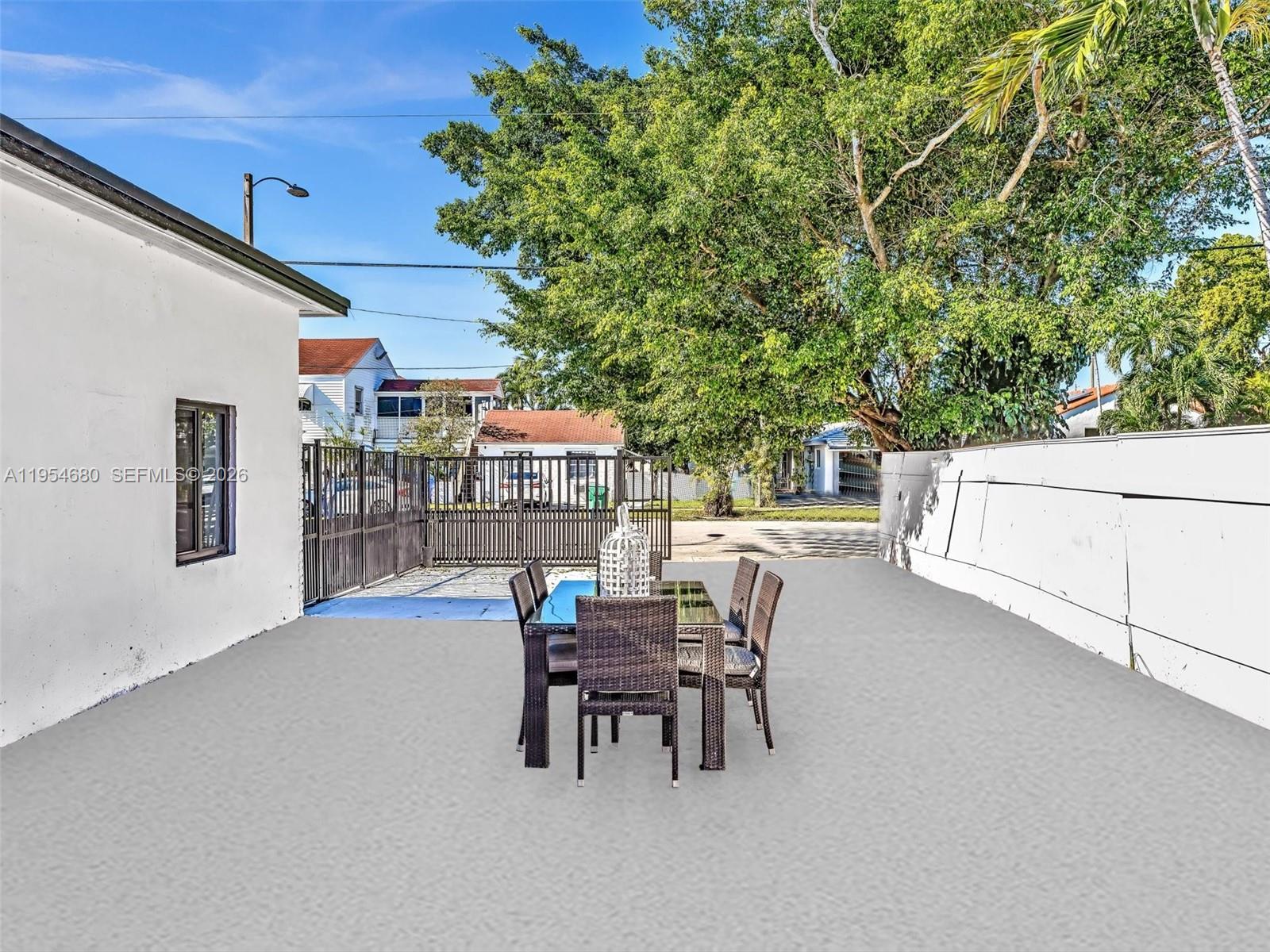 1937 SW 16th Ave Miami, FL 33145