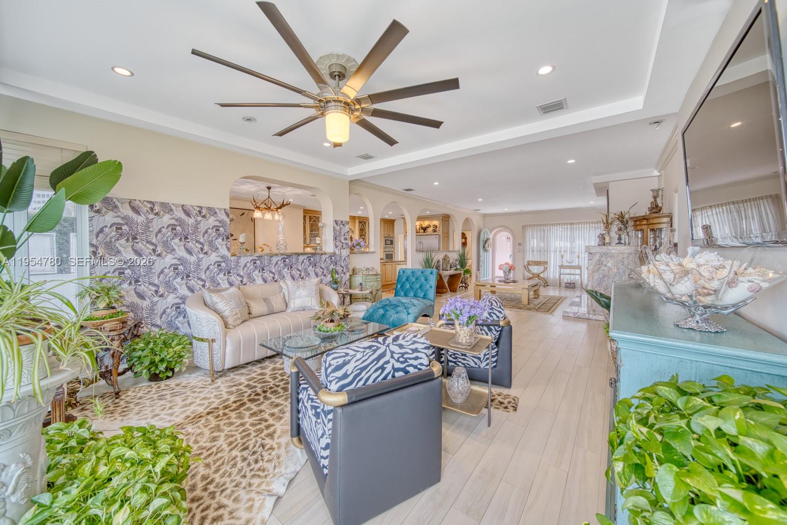 170 S Hibiscus Dr Miami Beach, FL 33139