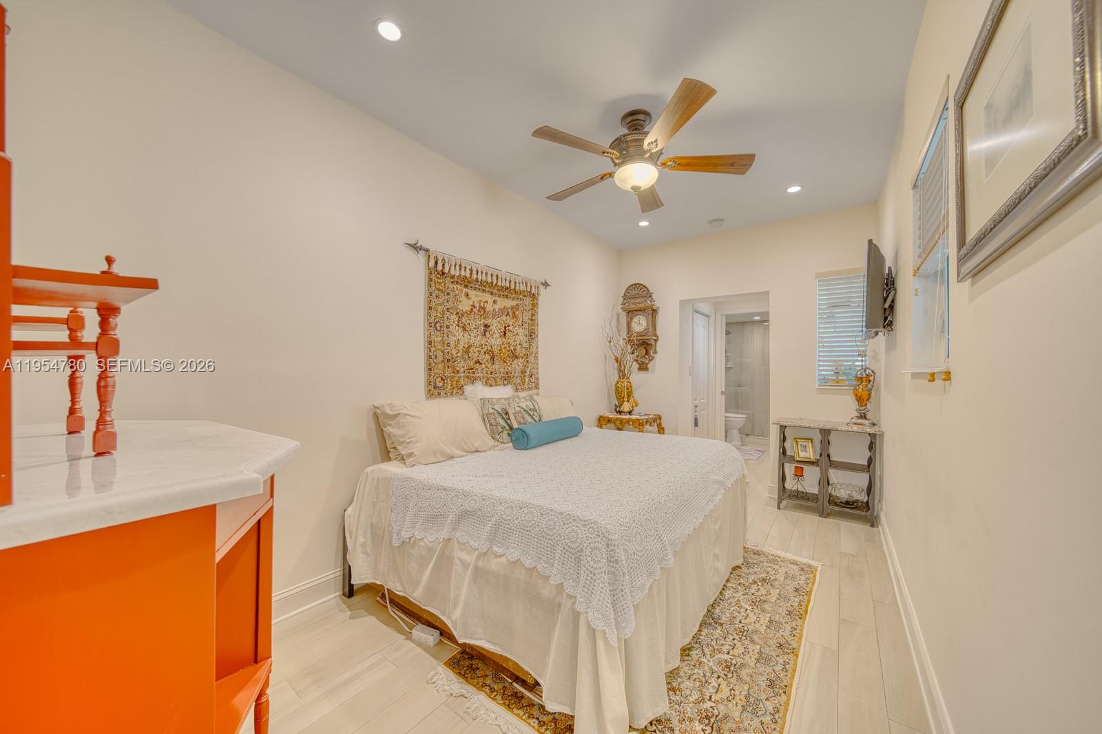 170 S Hibiscus Dr Miami Beach, FL 33139