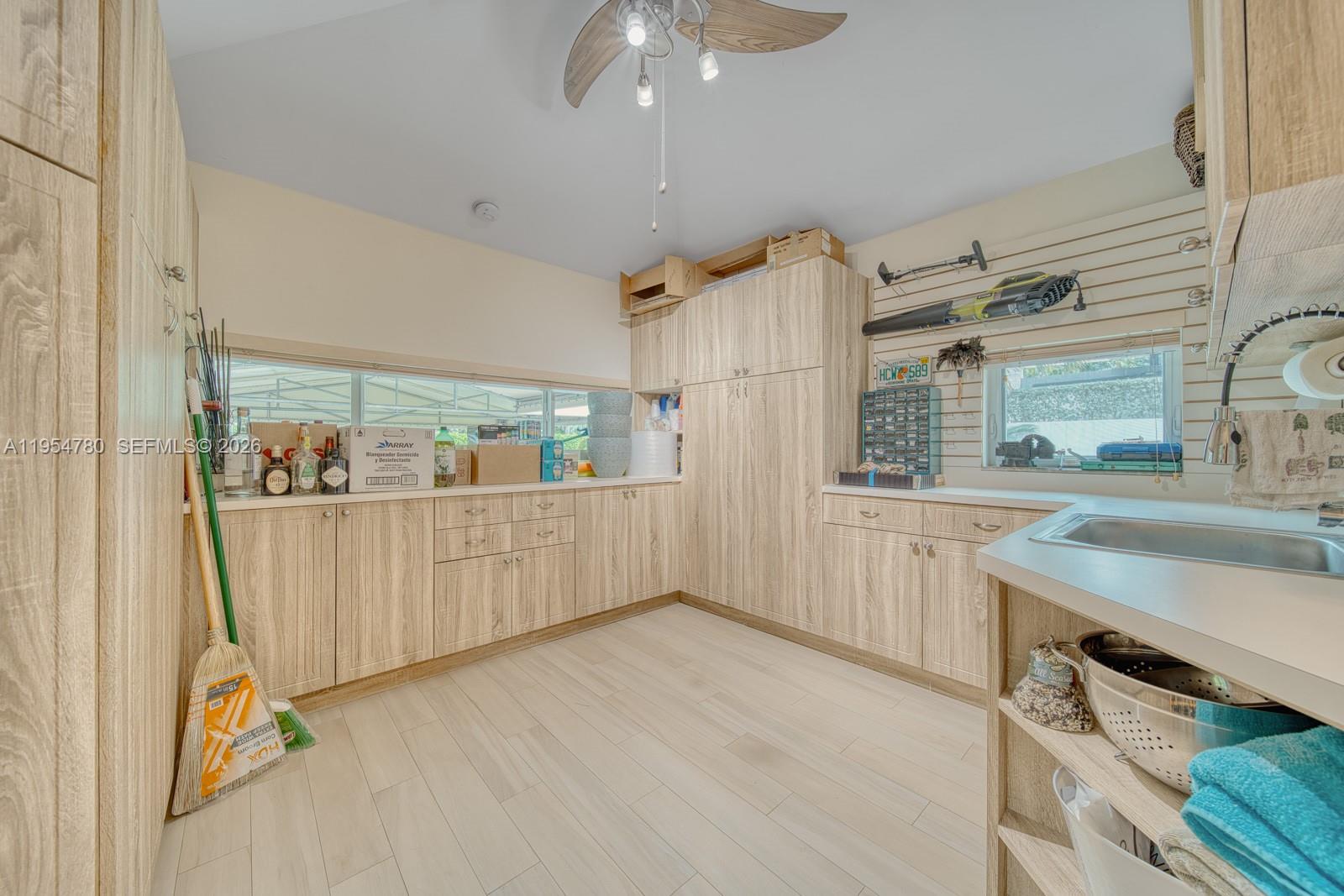 170 S Hibiscus Dr Miami Beach, FL 33139