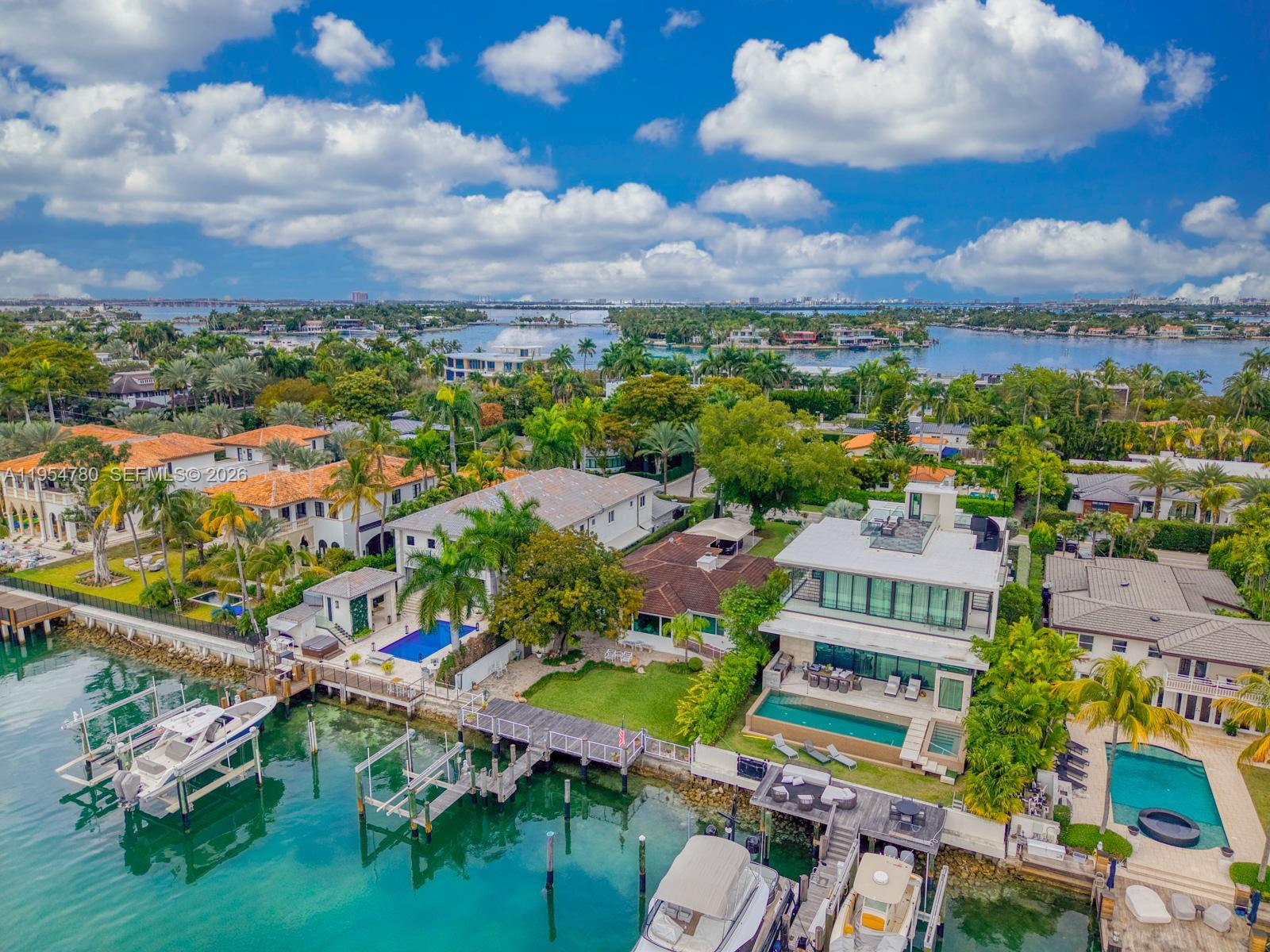 170 S Hibiscus Dr Miami Beach, FL 33139