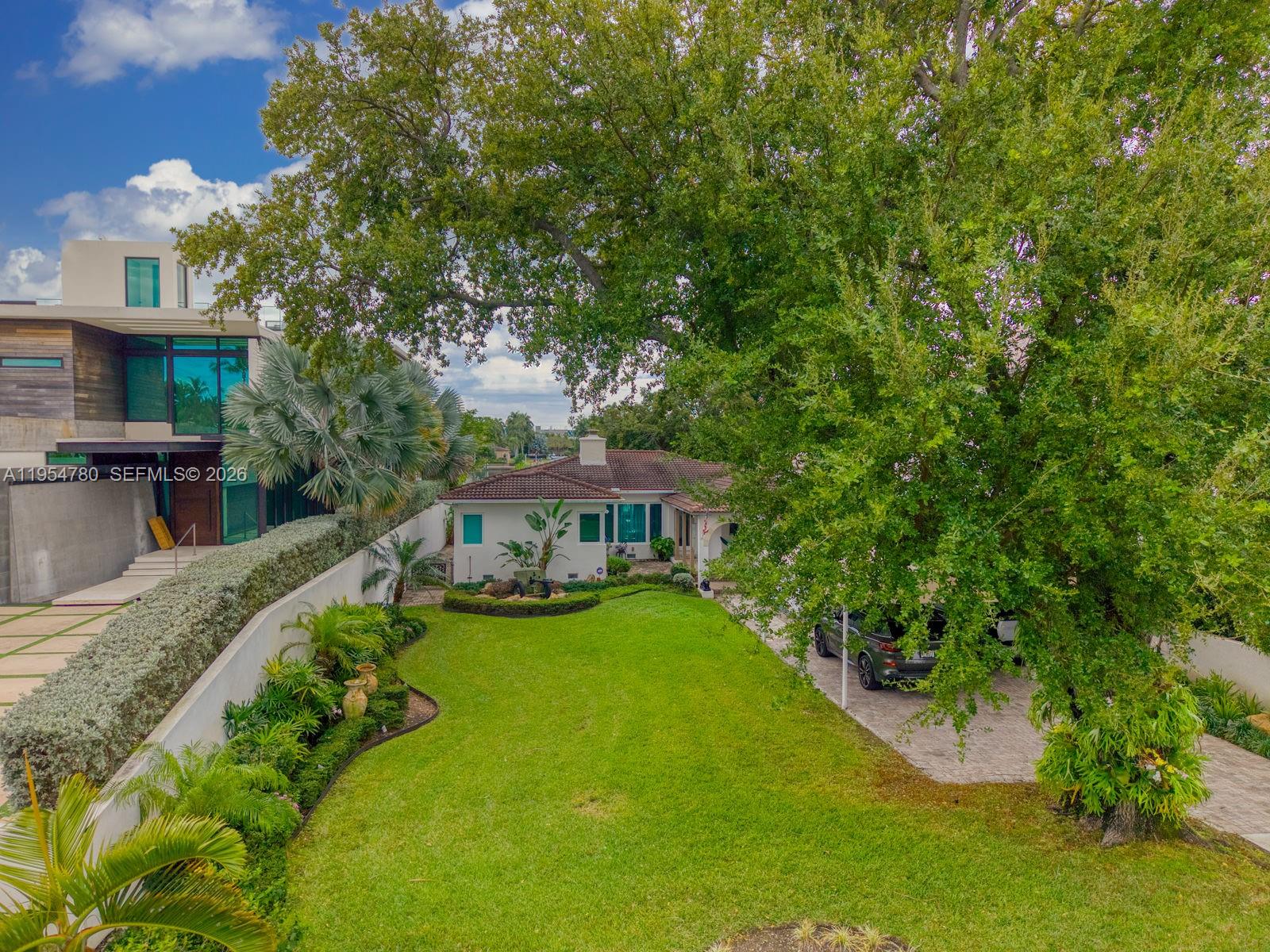 170 S Hibiscus Dr Miami Beach, FL 33139