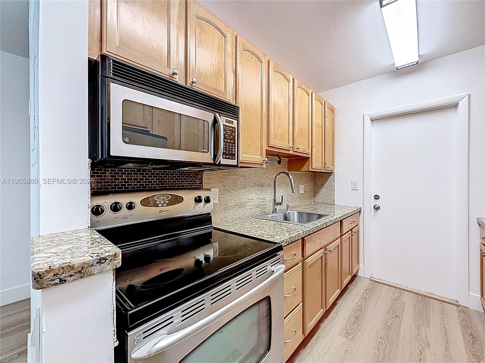 2424 SE 17th Cswy #312B Fort Lauderdale, FL 33316