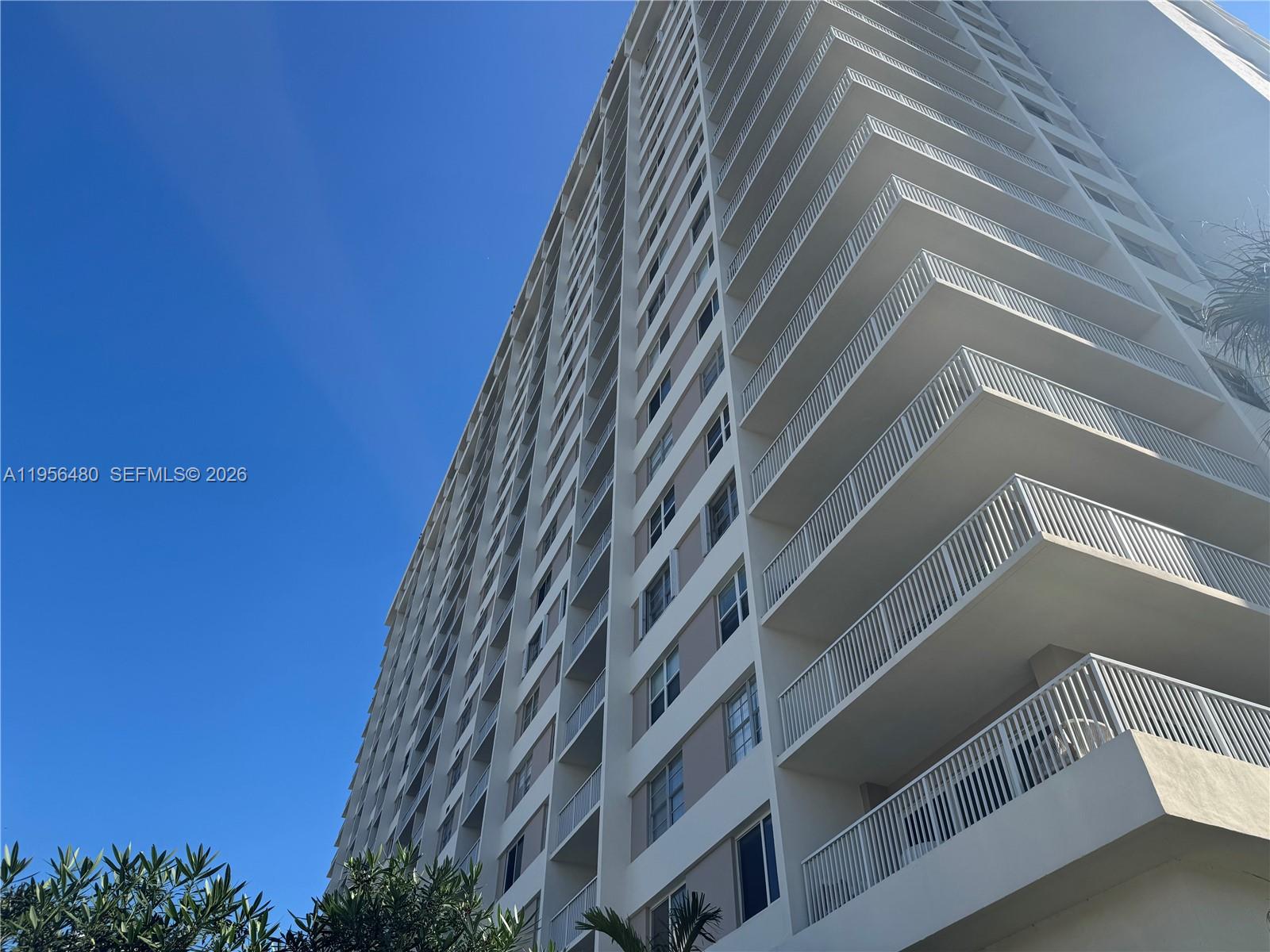 300 Bayview Dr #501 Sunny Isles Beach, FL 33160