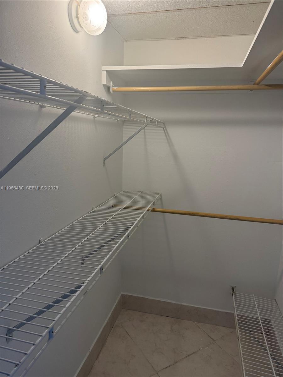 300 Bayview Dr #501 Sunny Isles Beach, FL 33160