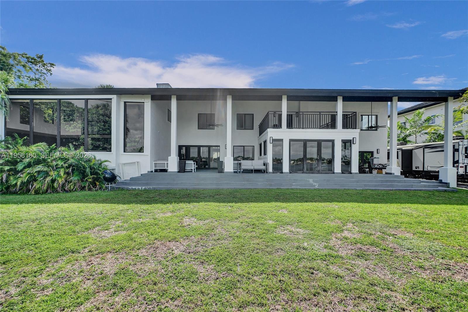 13724 SW 92nd Ct Miami, FL 33176