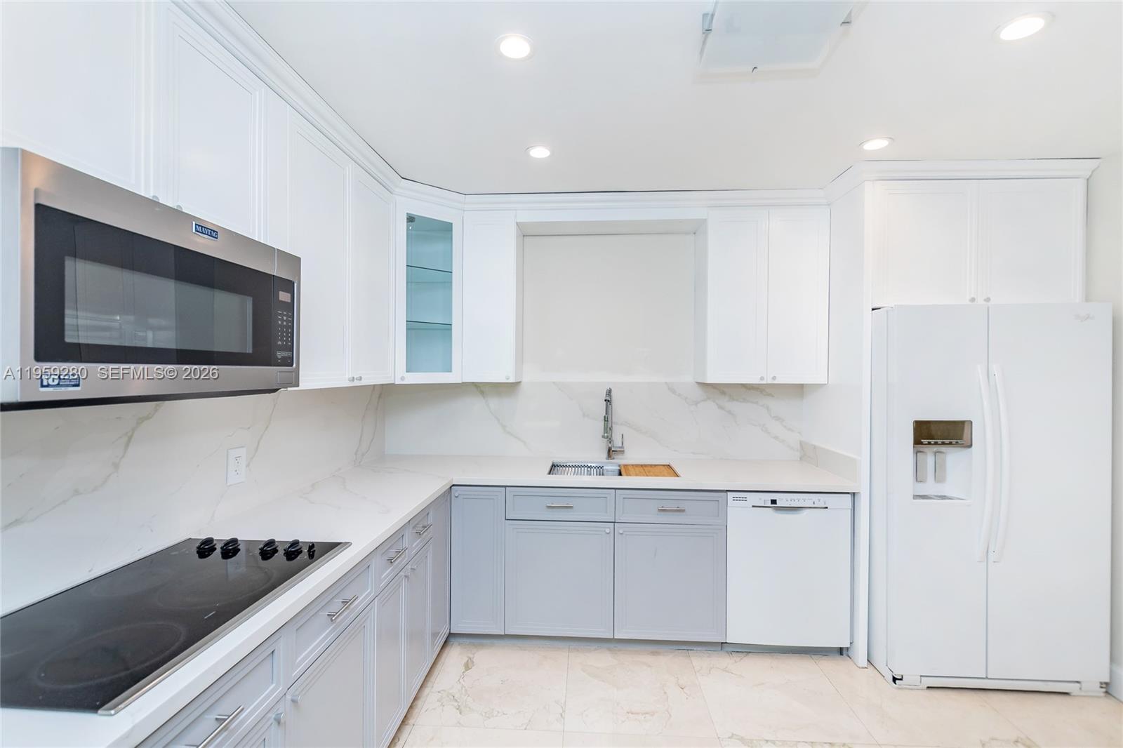 310 Harbor Ct Key Biscayne, FL 33149