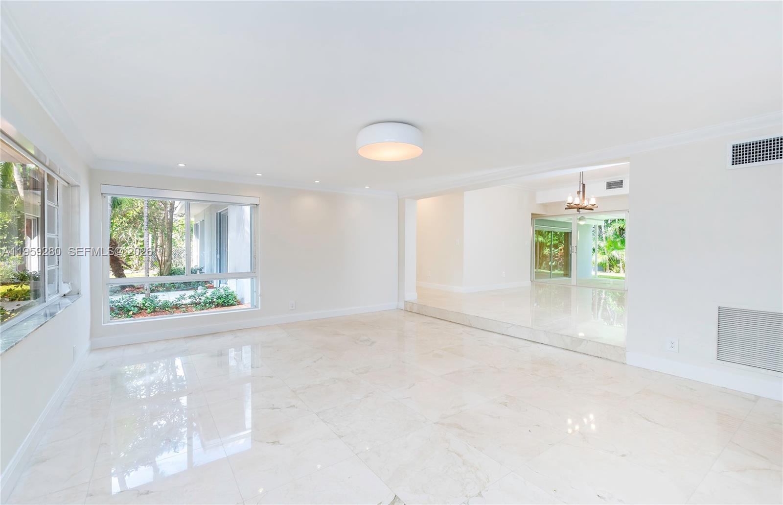 310 Harbor Ct Key Biscayne, FL 33149