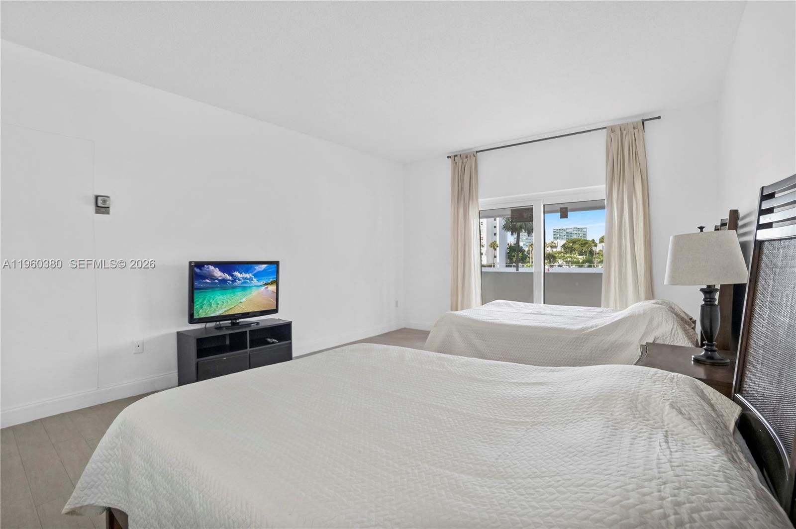 500 Bayview Dr #125 Sunny Isles Beach, FL 33160