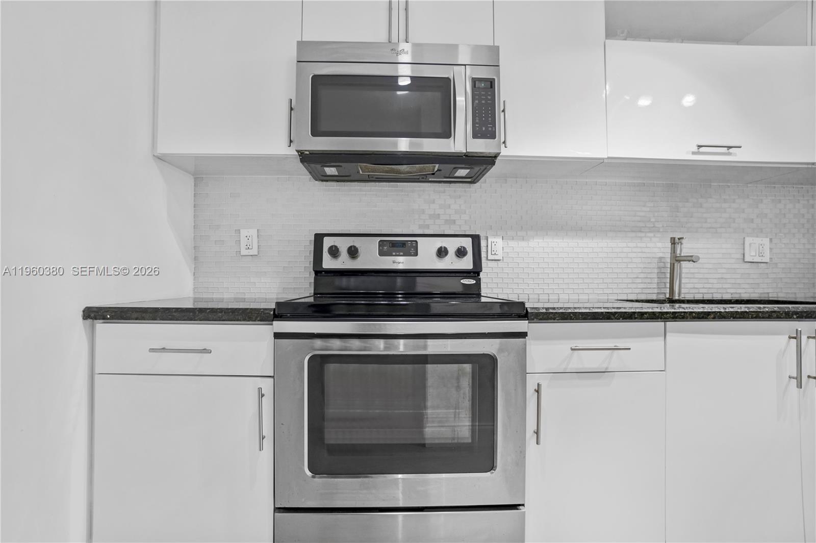 500 Bayview Dr #125 Sunny Isles Beach, FL 33160