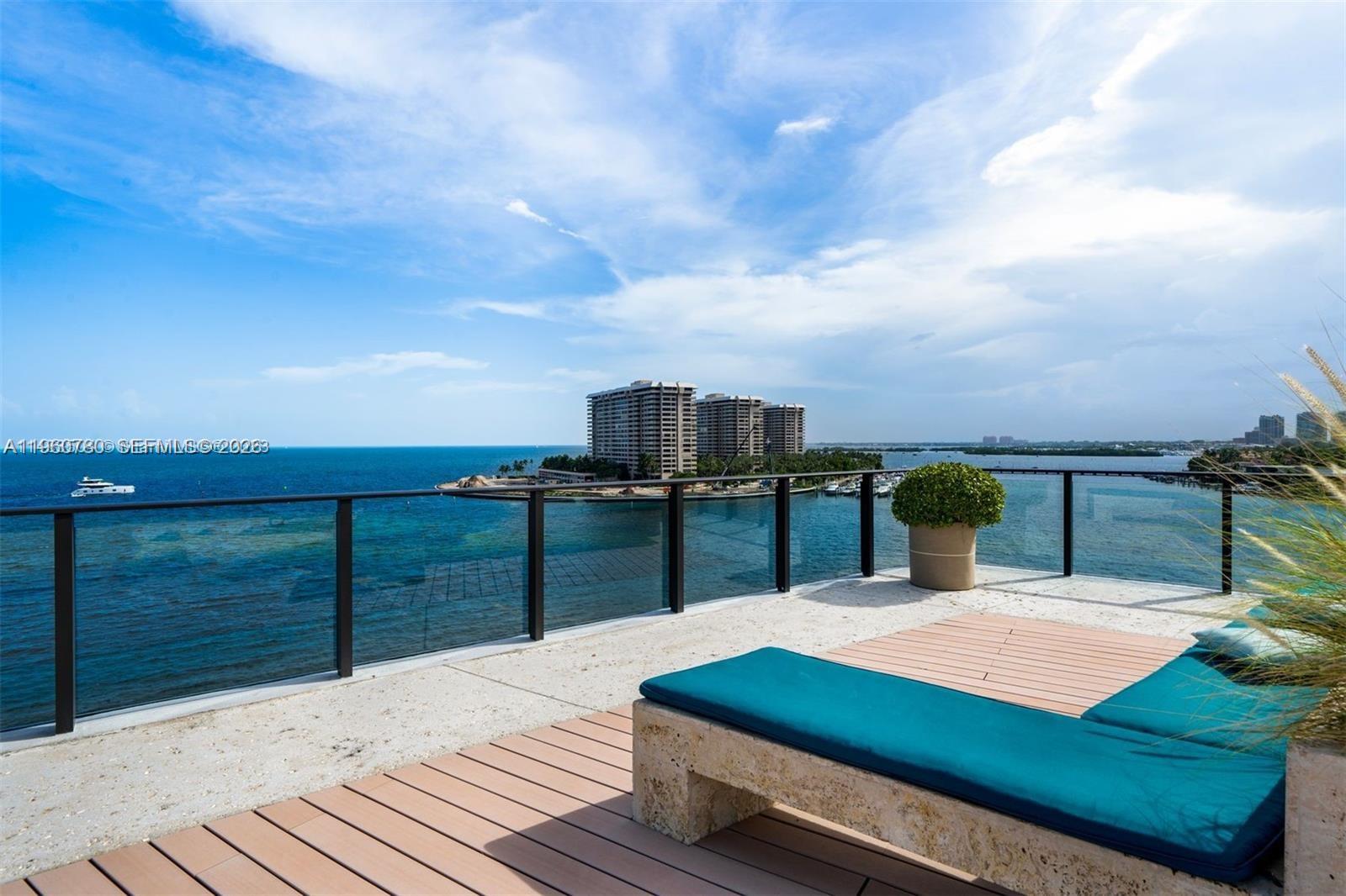 3581 E Glencoe St #605 Coconut Grove, FL 33133