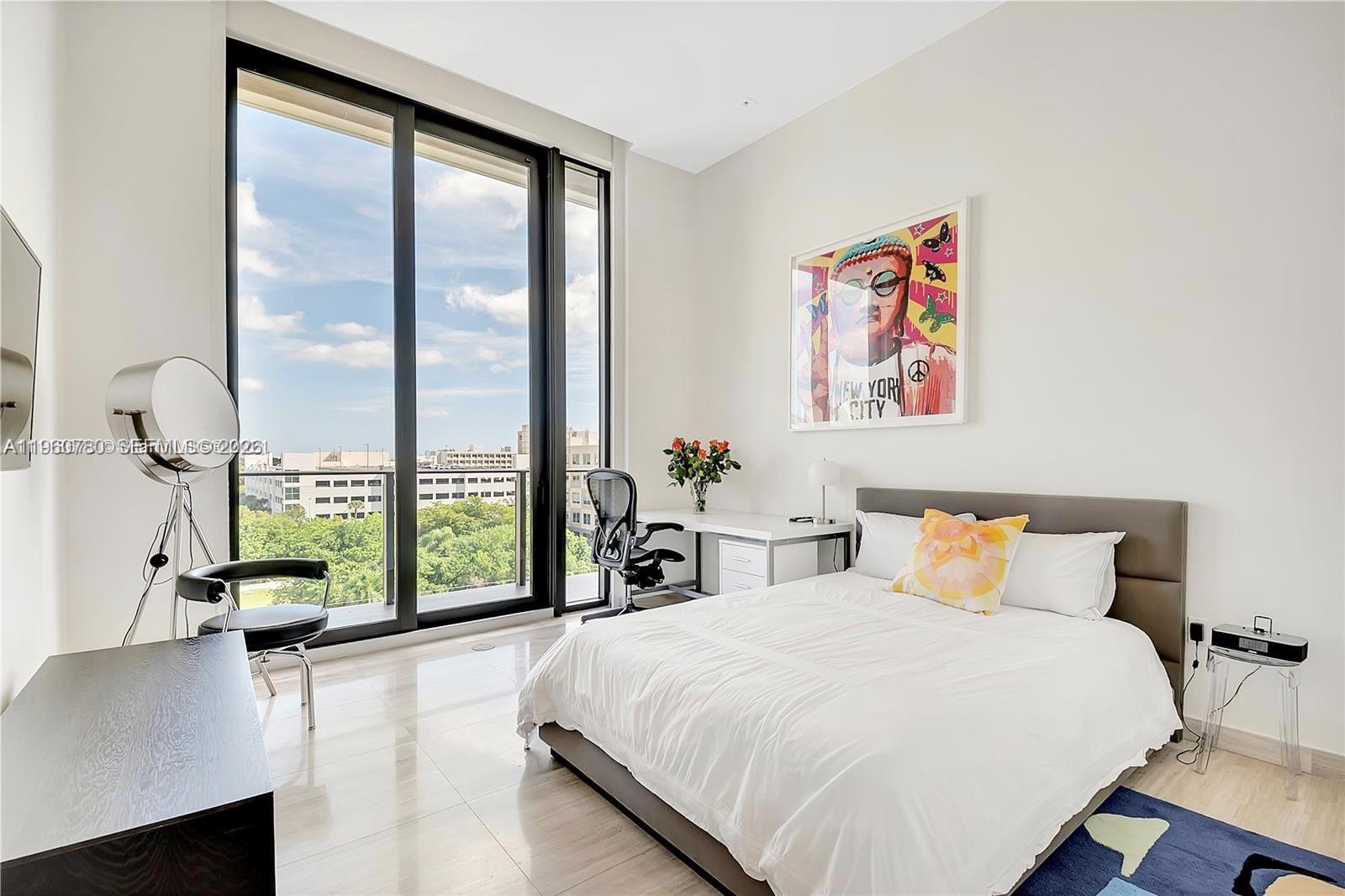 3581 E Glencoe St #605 Coconut Grove, FL 33133