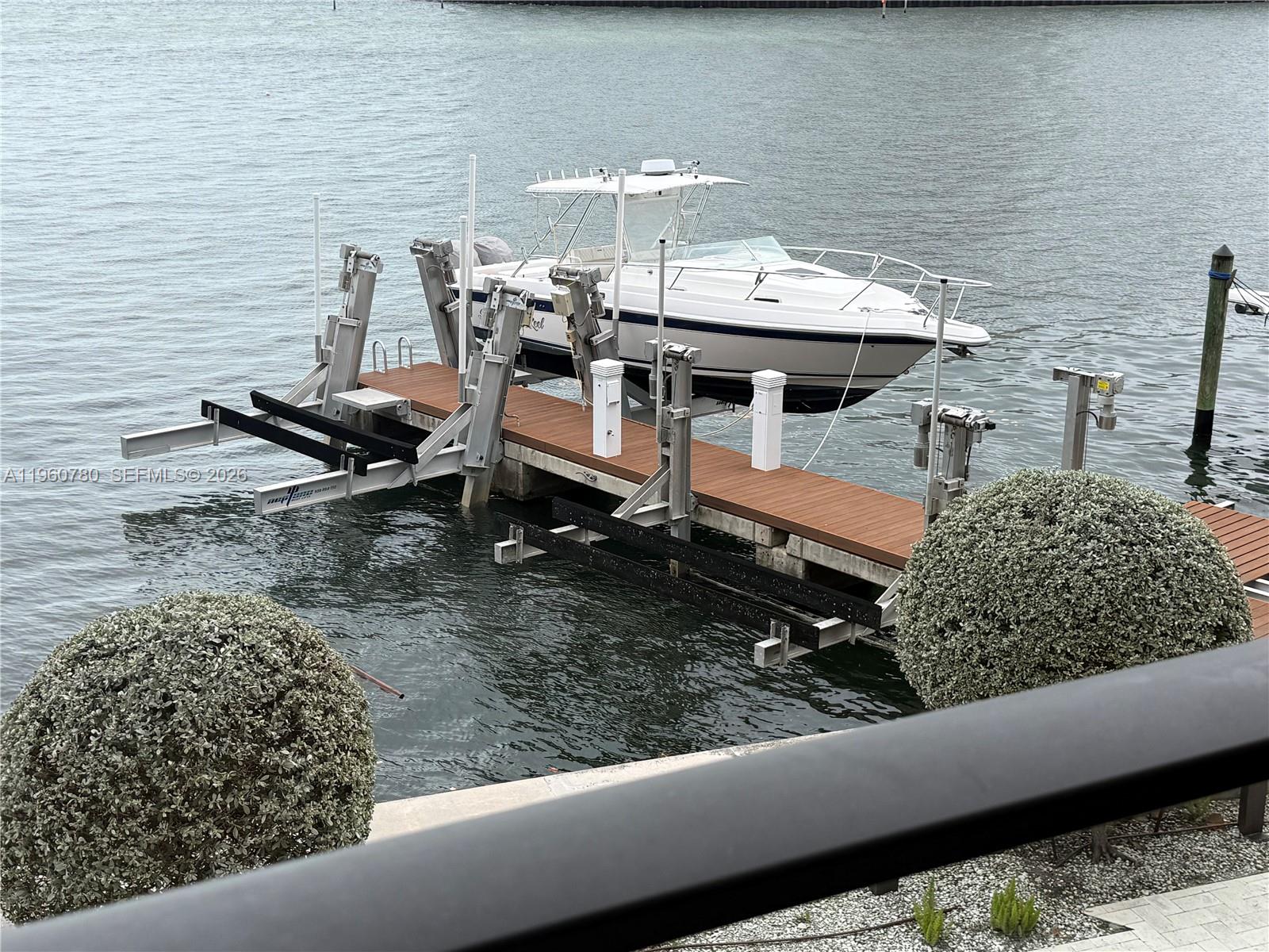 3581 E Glencoe St #605 Coconut Grove, FL 33133