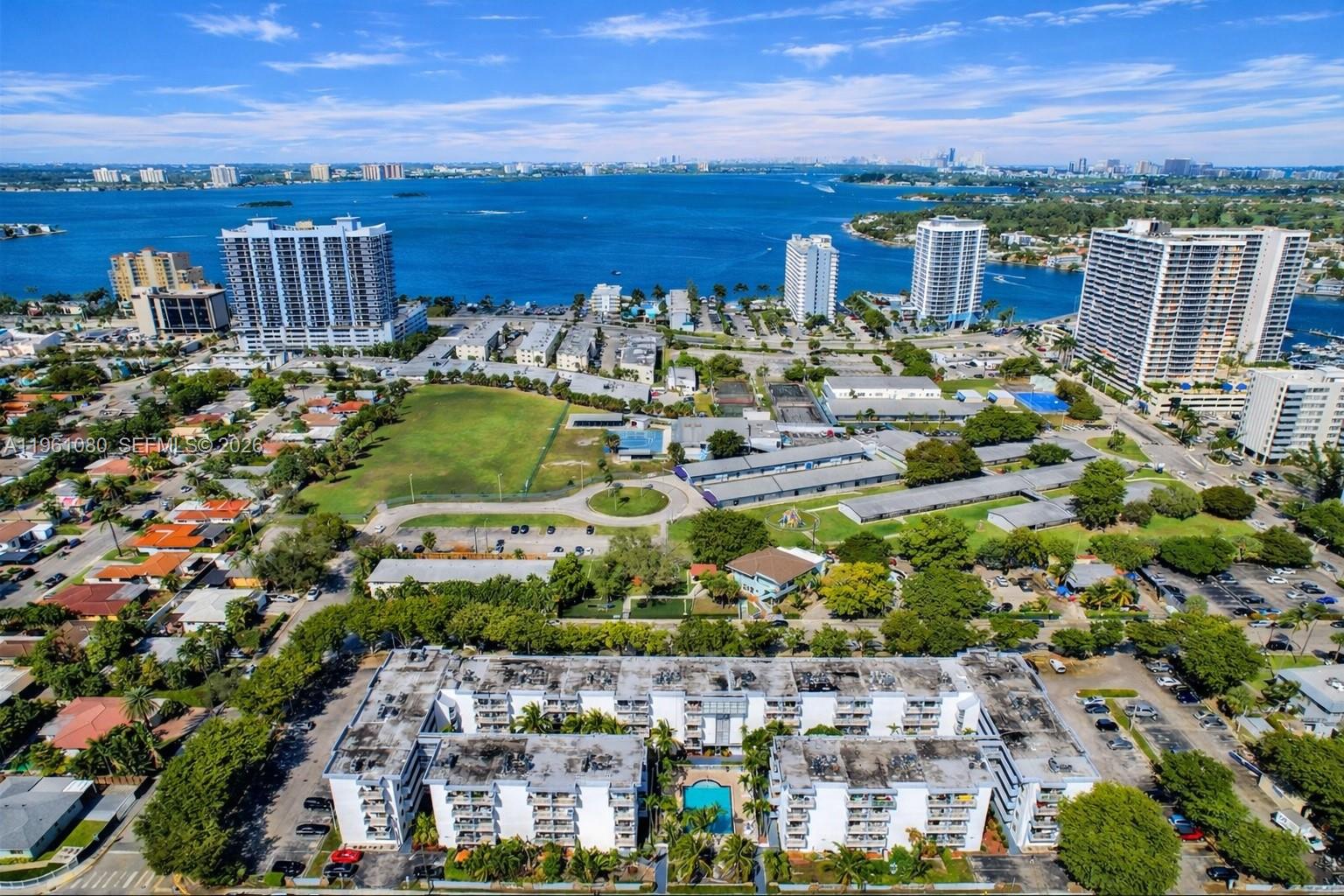 1801 S Treasure Dr #426 North Bay Village, FL 33141