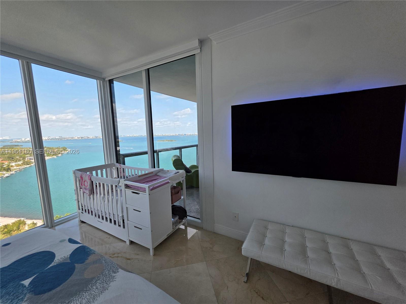 image Blue on the Bay13