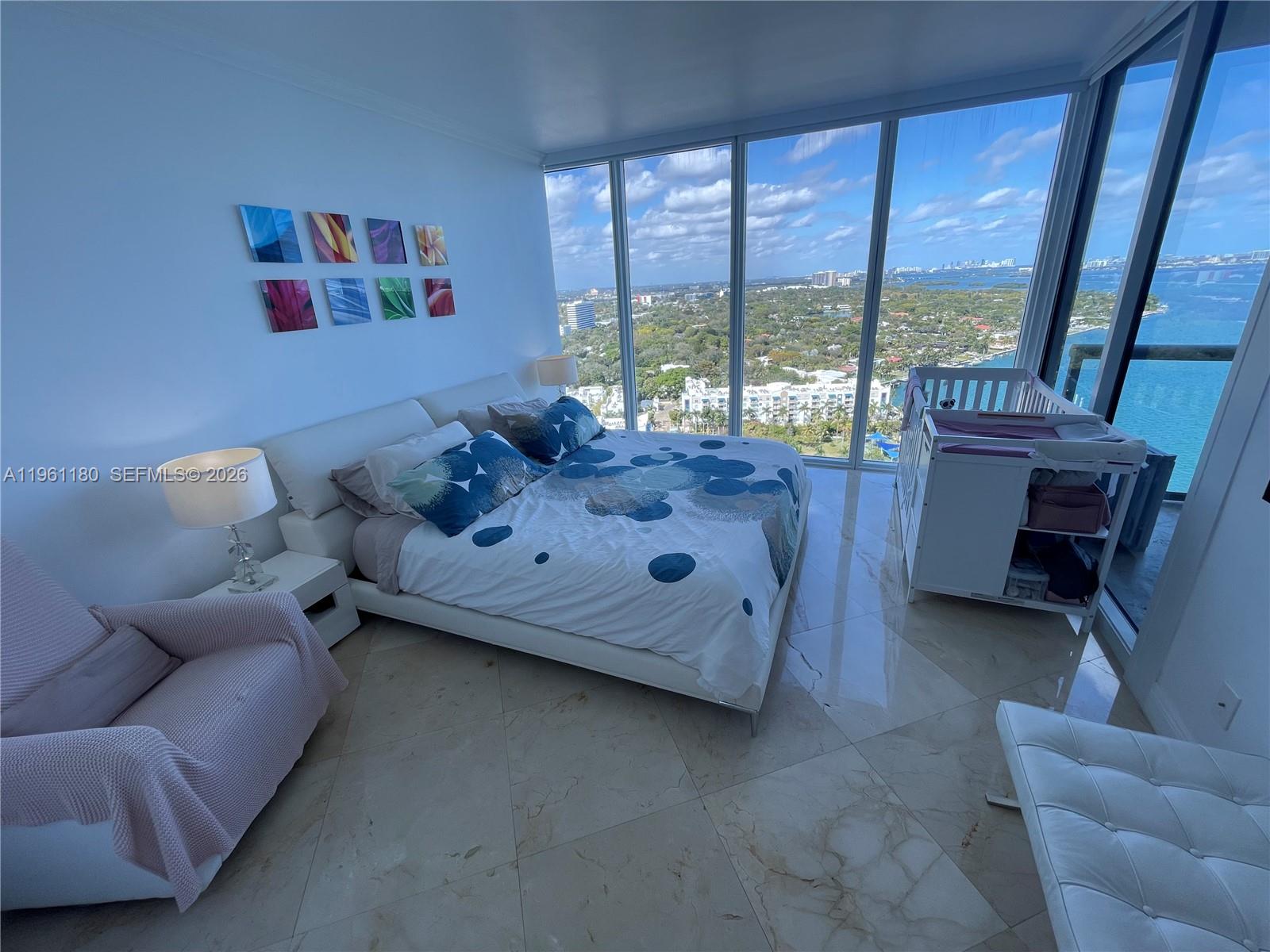 image Blue on the Bay14