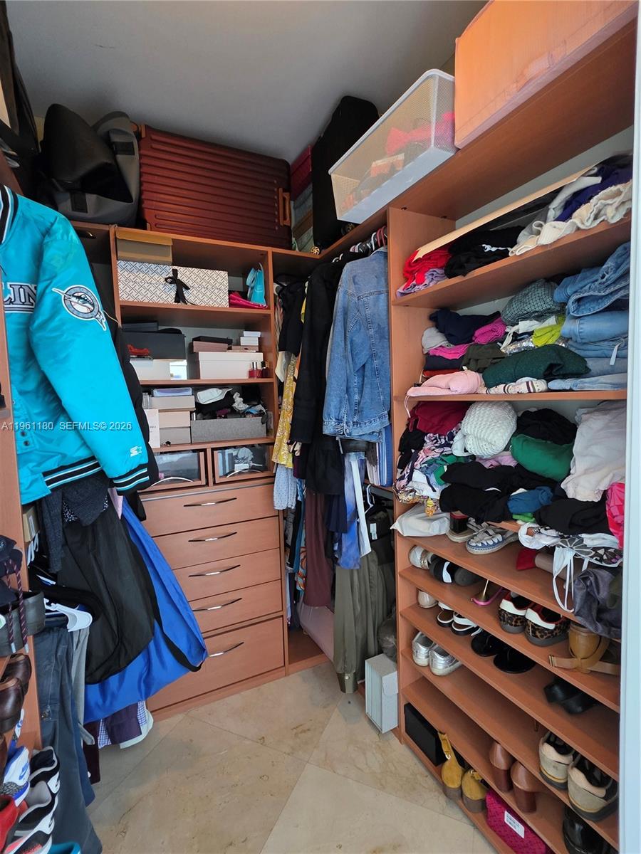 image Blue on the Bay18