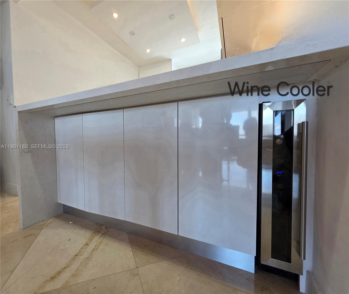 image Blue on the Bay34