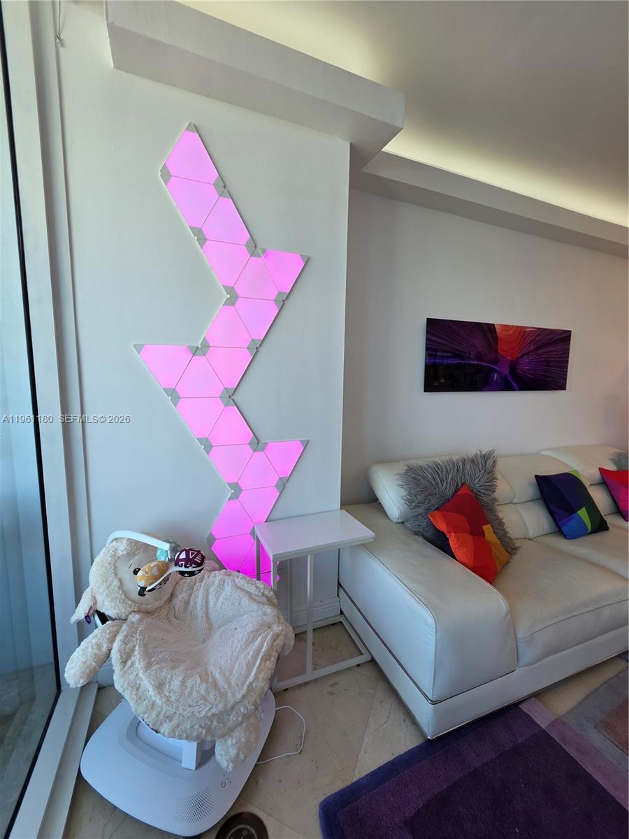 image Blue on the Bay49